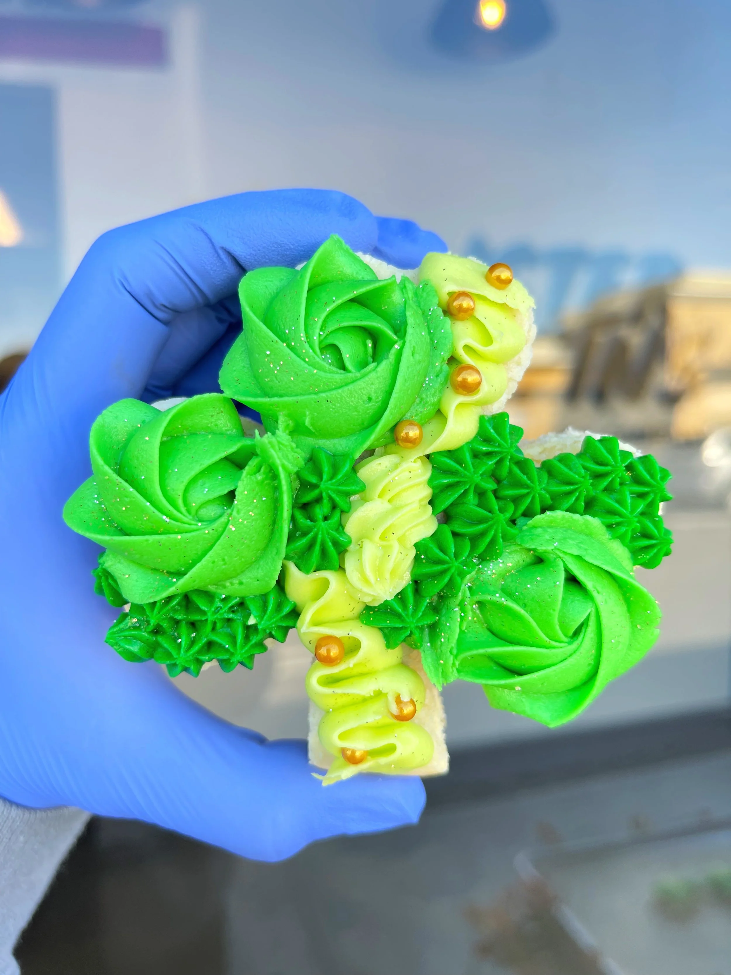 SHAMROCK FROSTED SUGAR COOKIE