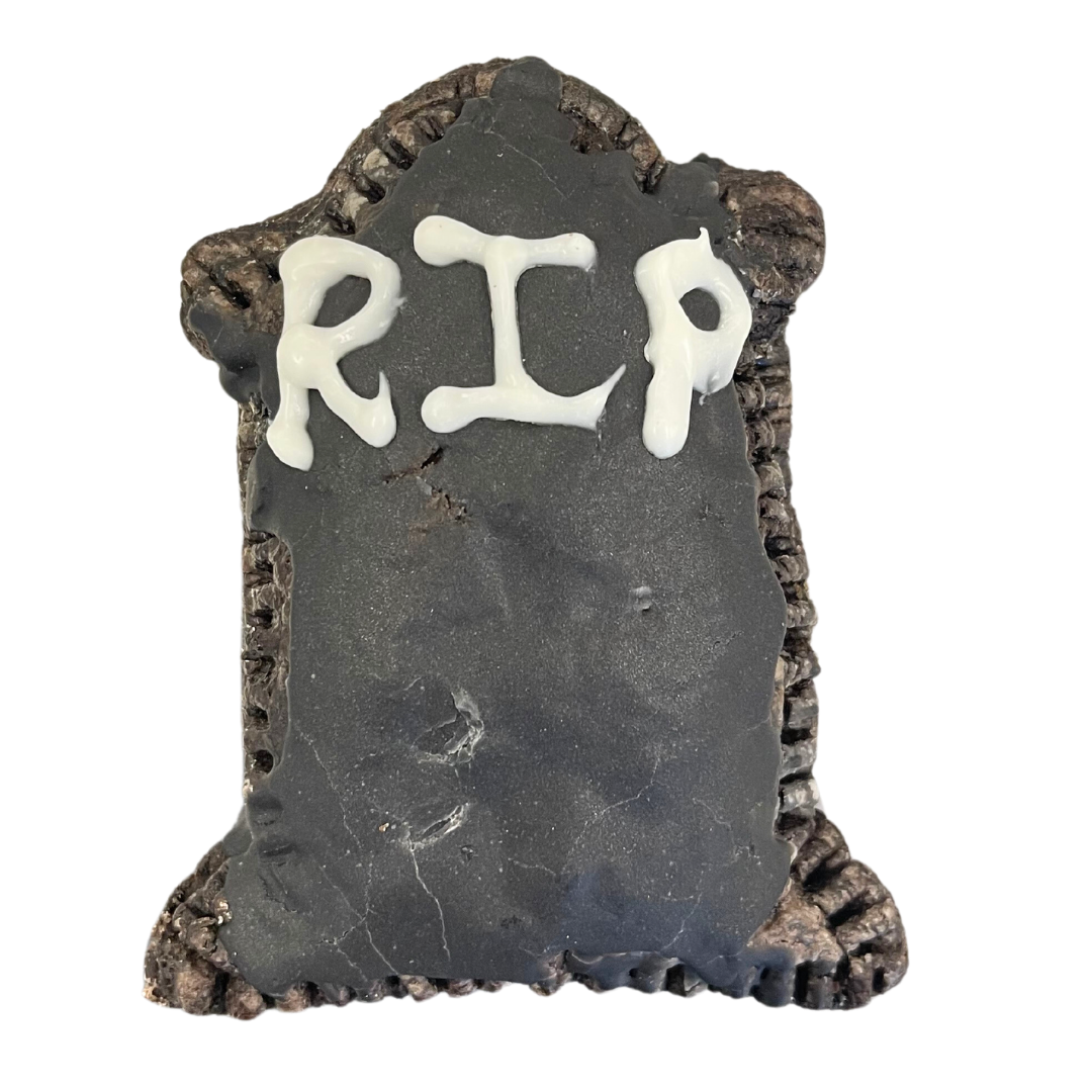TOMBSTONE SHAPED OREO CHEESECAKE POP-TART