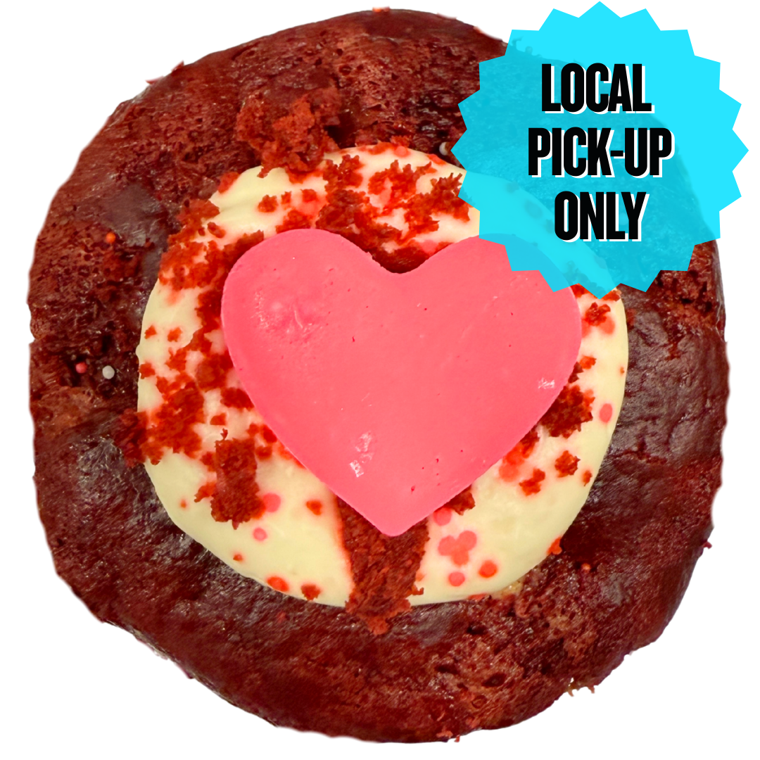 RED VELVET CHEESECAKE MUFFIN