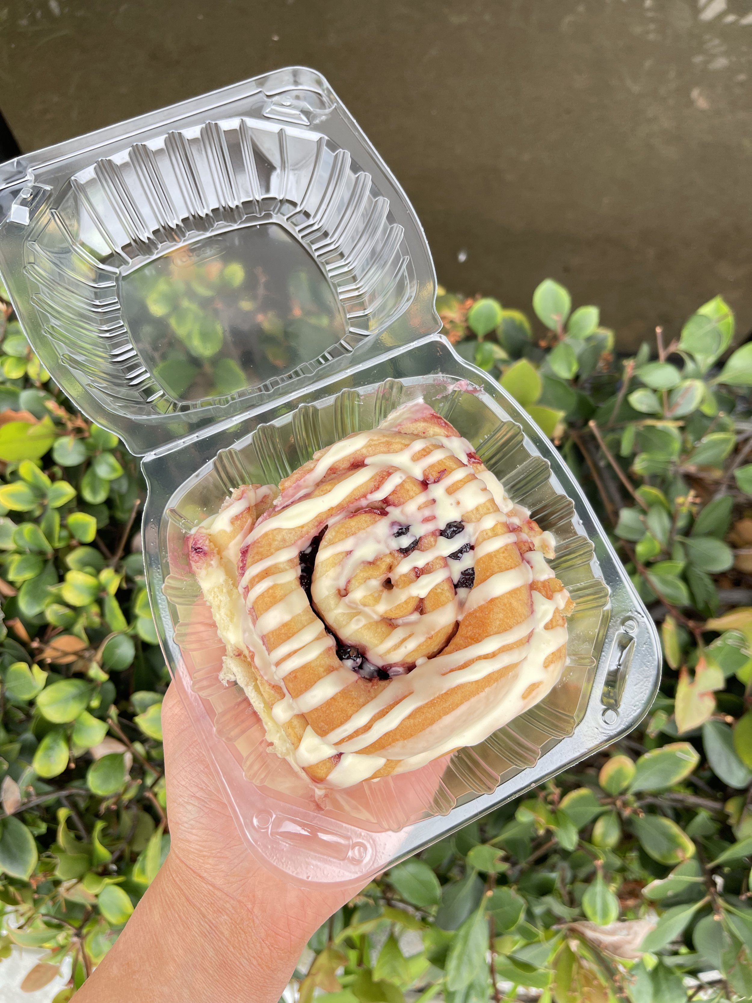 LEMON BLUEBERRY CINNAMON ROLL