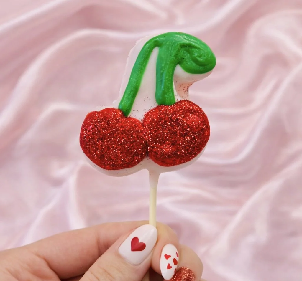CHERRIES CAKE POP