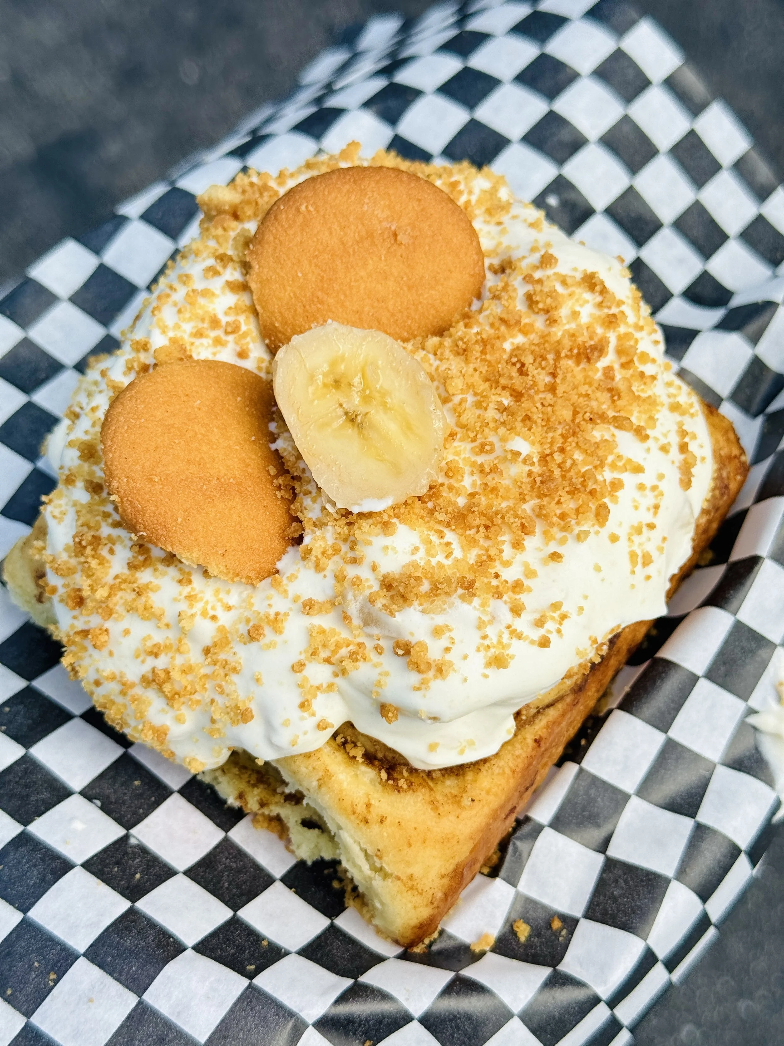 BANANA PUDDING CINNAMON ROLL