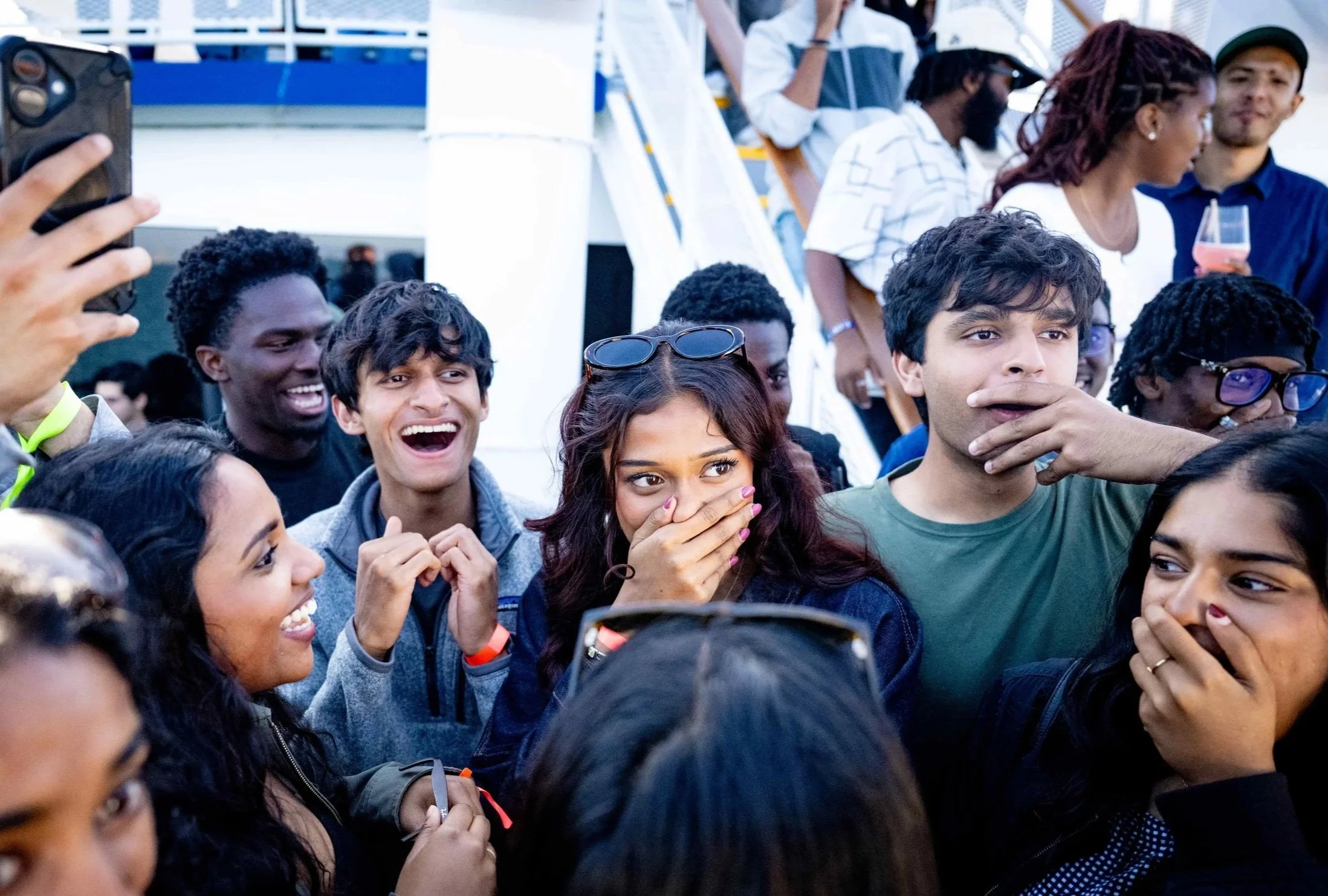 Amazed reactions from audience for Sanjeev's walkaround roaming close-up magic