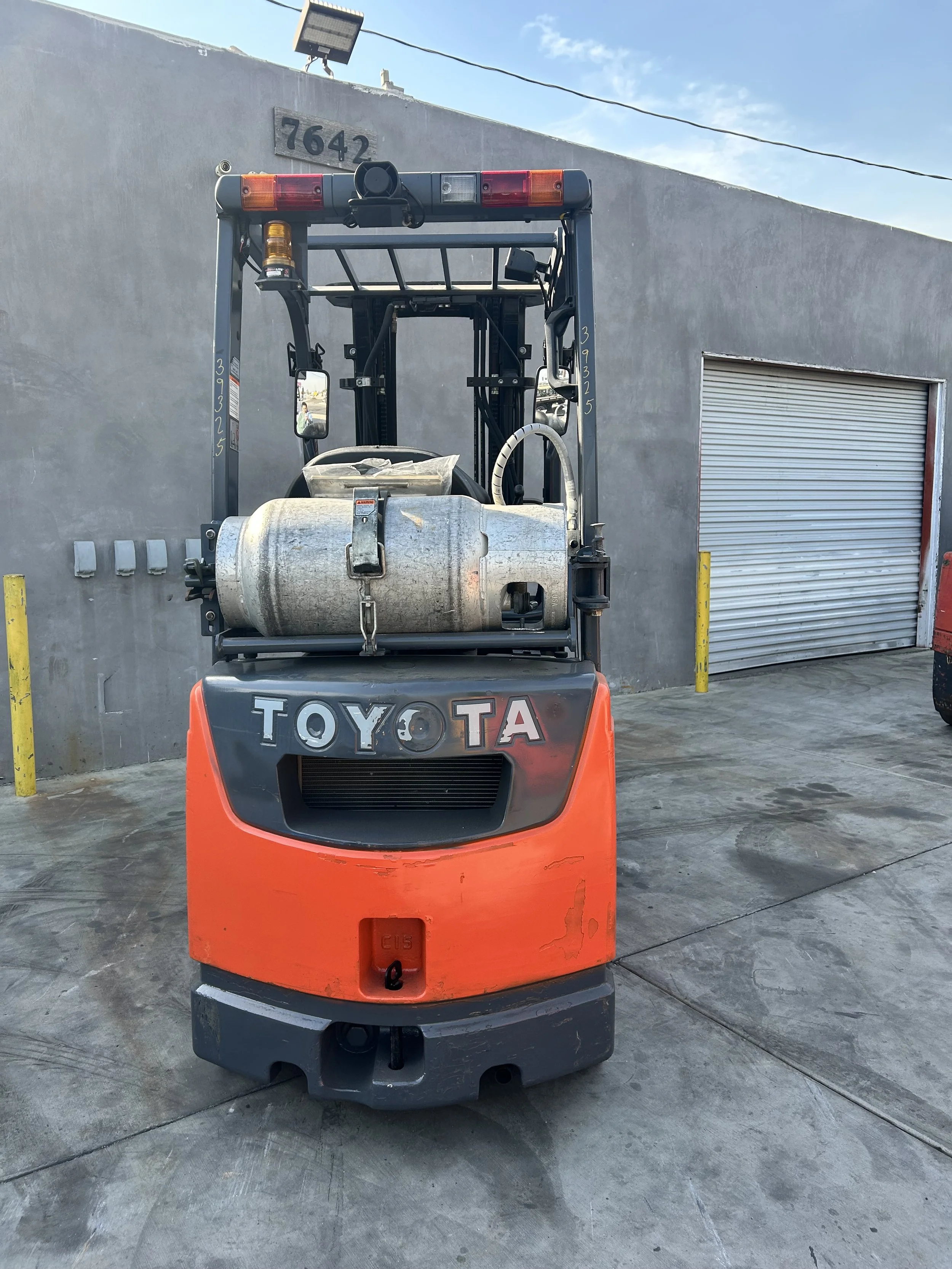TY325 - 2.jpg