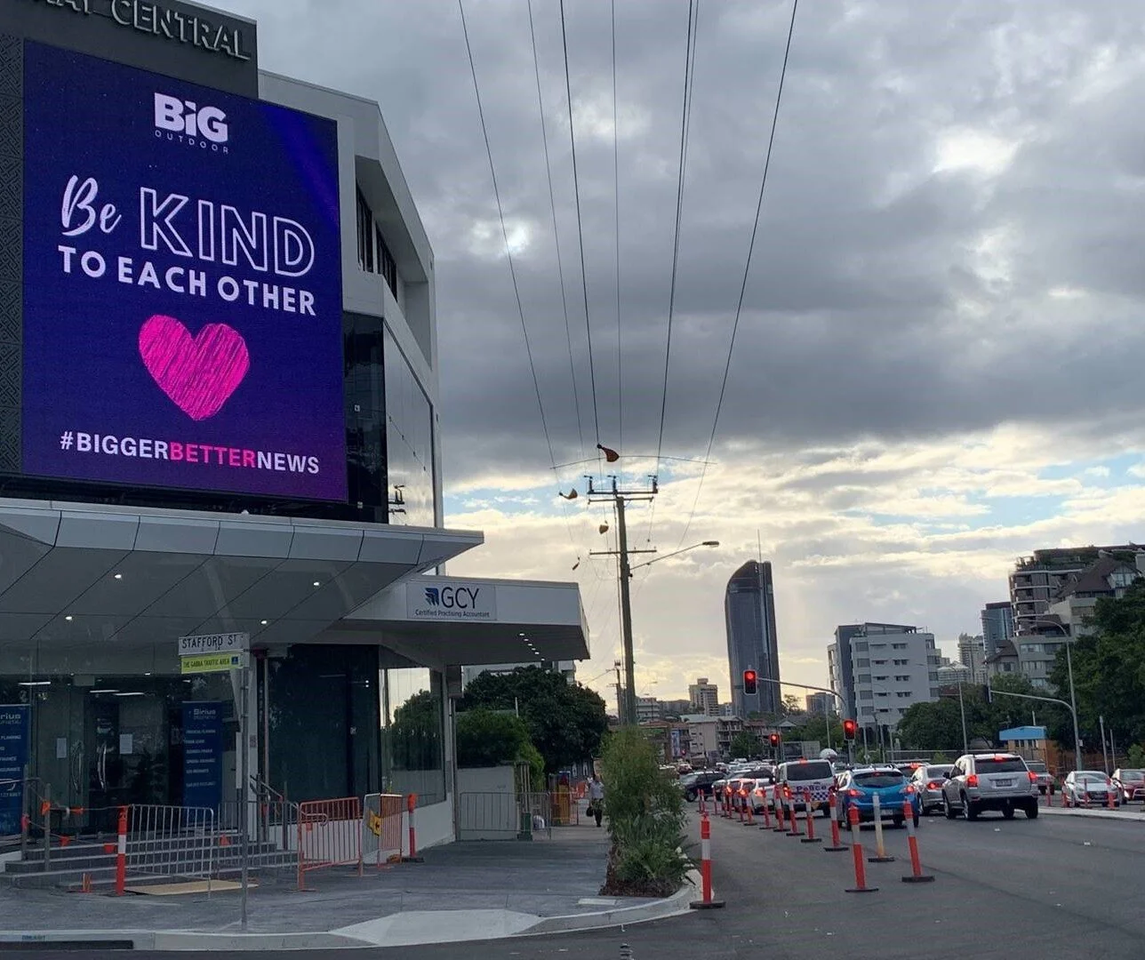 #BiggerBetterNews Good news on East Brisbane digital billboard