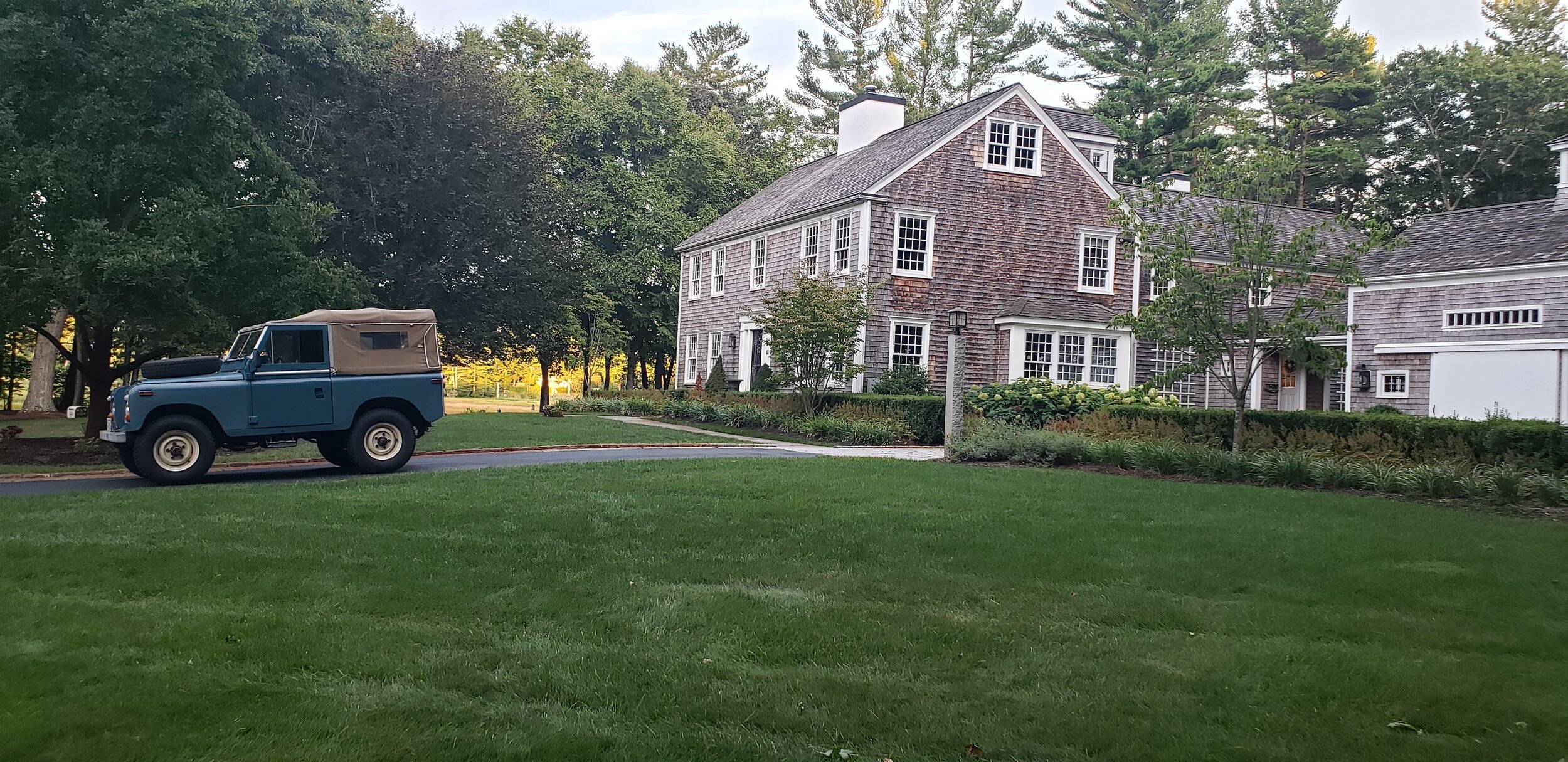 The Laurie Detwiler Team at William Raveis