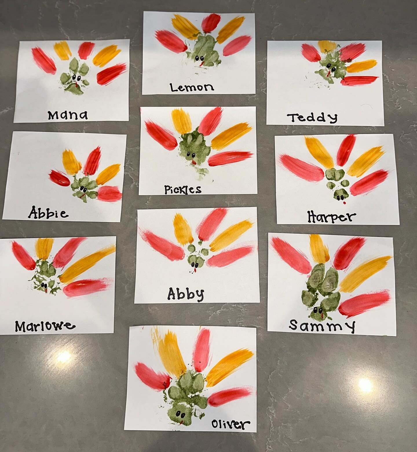 π¦πΎ Give Thanks for Doggie Daycare Fun! πΎπ¦
This Thanksgiving, our furry friends are getting in on the holiday spirit! πΆβ¨ @laurasdoggiecare Doggie Daycare, we’re not only providing a safe and fun place for your pups to play, but we’re