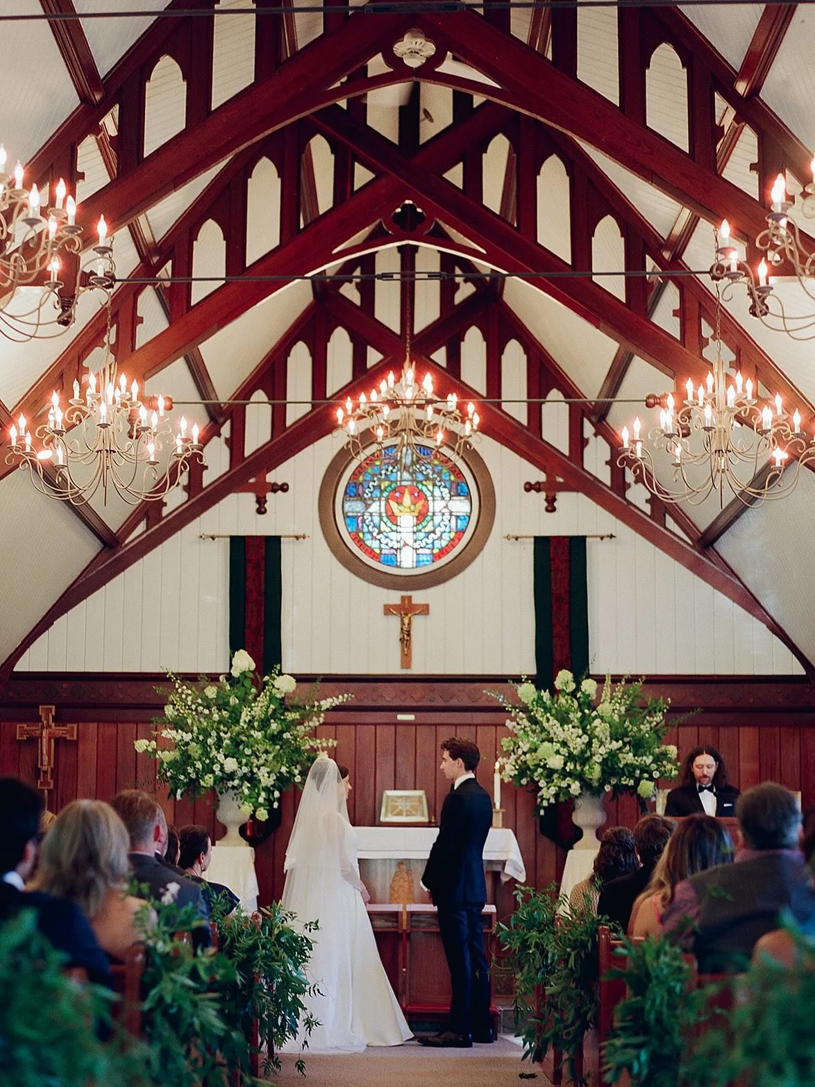 Bella &amp; Casey 

A beautiful church wedding at one of the oldest churches in Sonoma County. Plus we used all locally sourced flowers to achieve this classically romantic celebration. 

Planner @sevenohsevenevents 
Photographer @meghanbaskin 
Flori