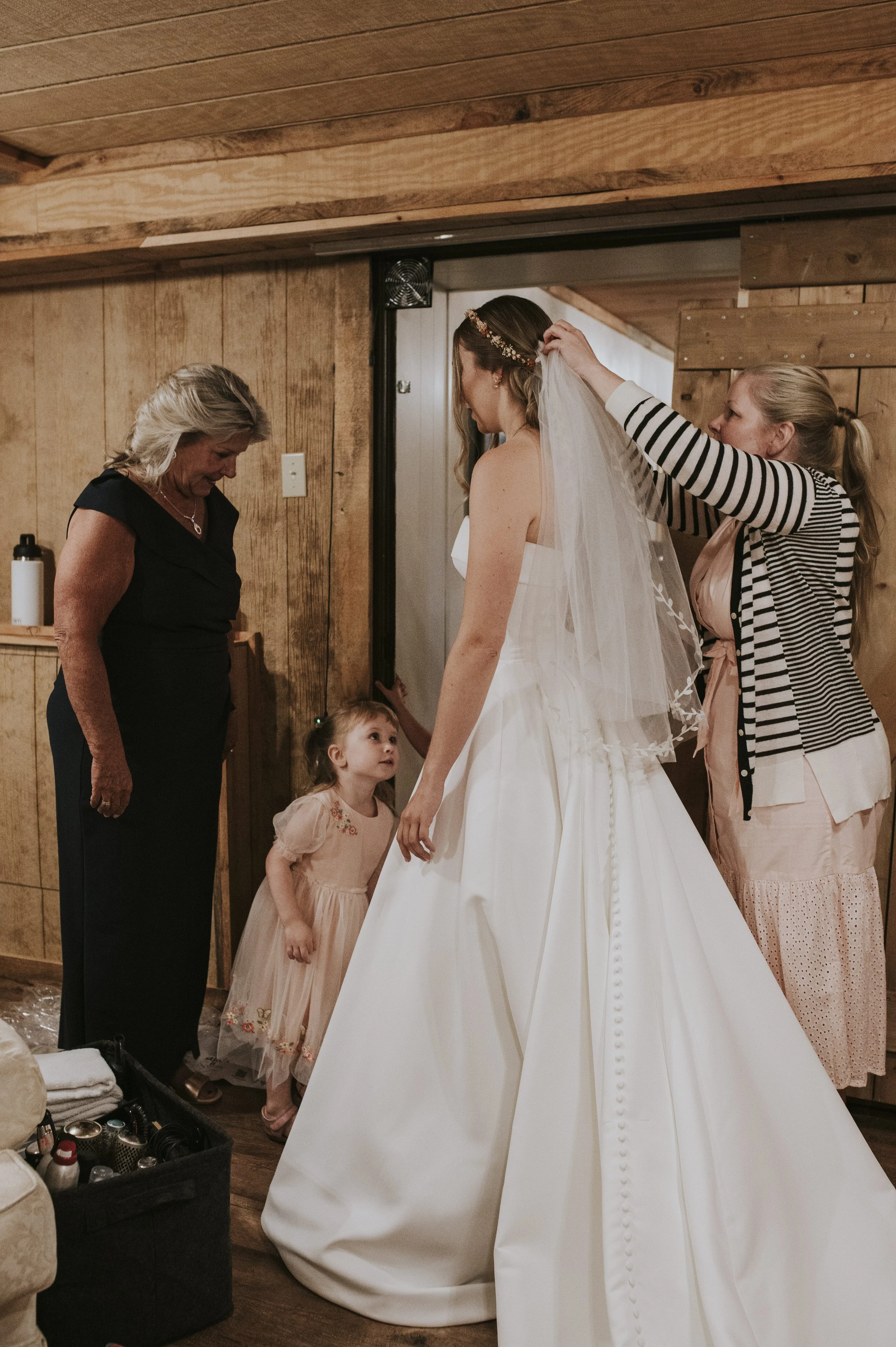 T_L_ Wedding Day-49.jpg