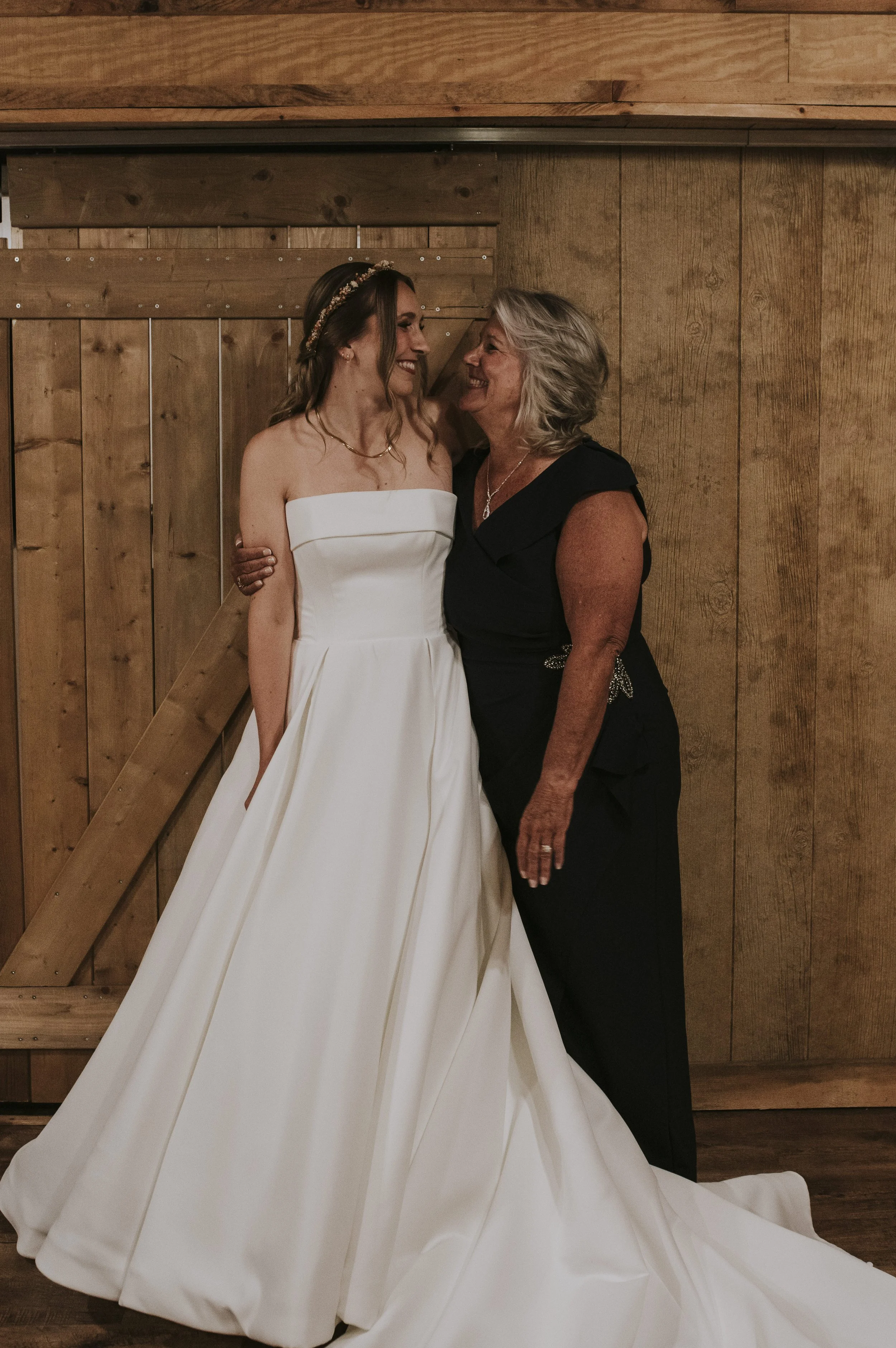 T_L_ Wedding Day-36.jpg