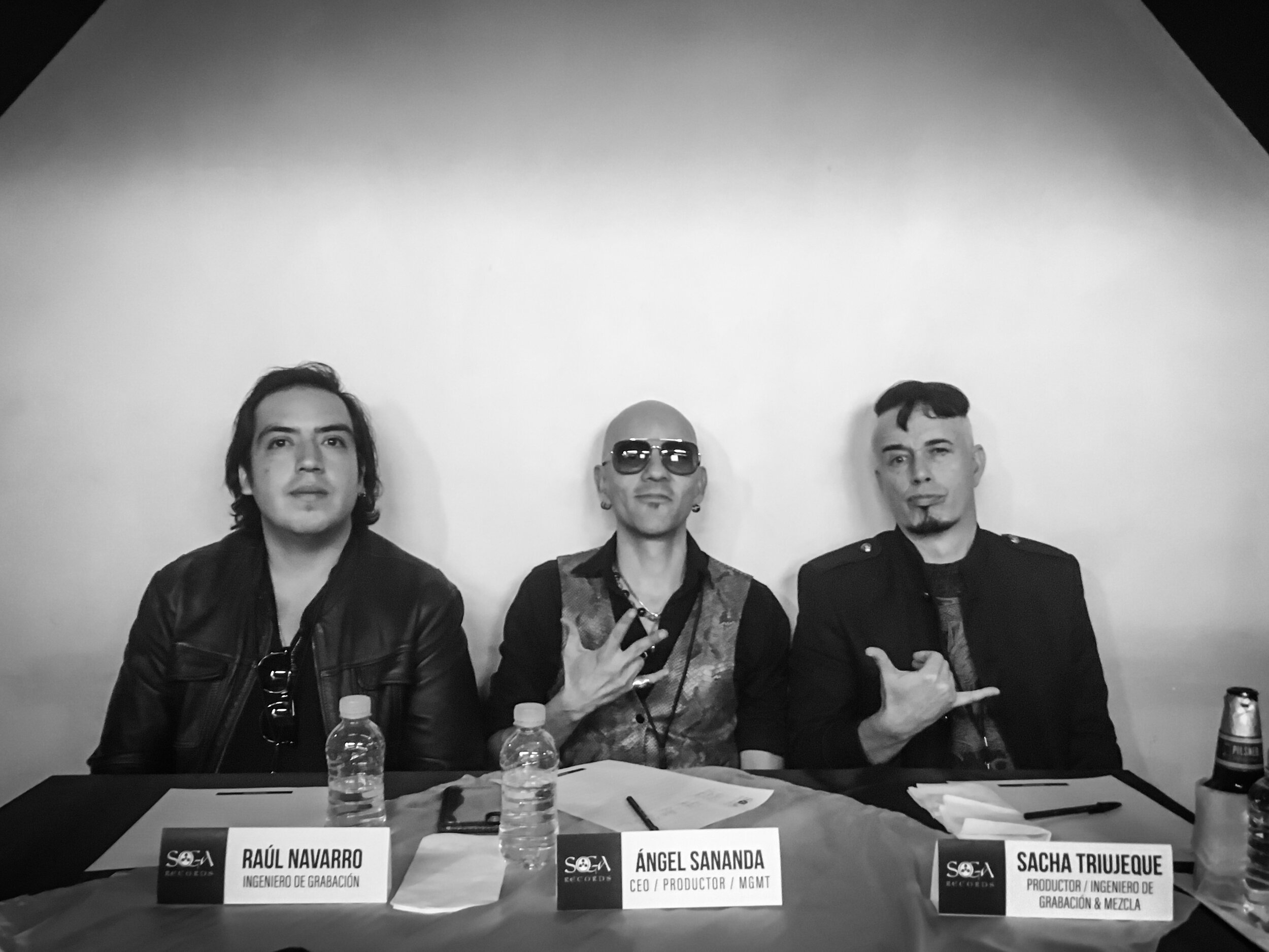 Mochis Bendito sigue promocionando 3 sencillos de su álbum&nbsp;"Amo a la Mujer"  