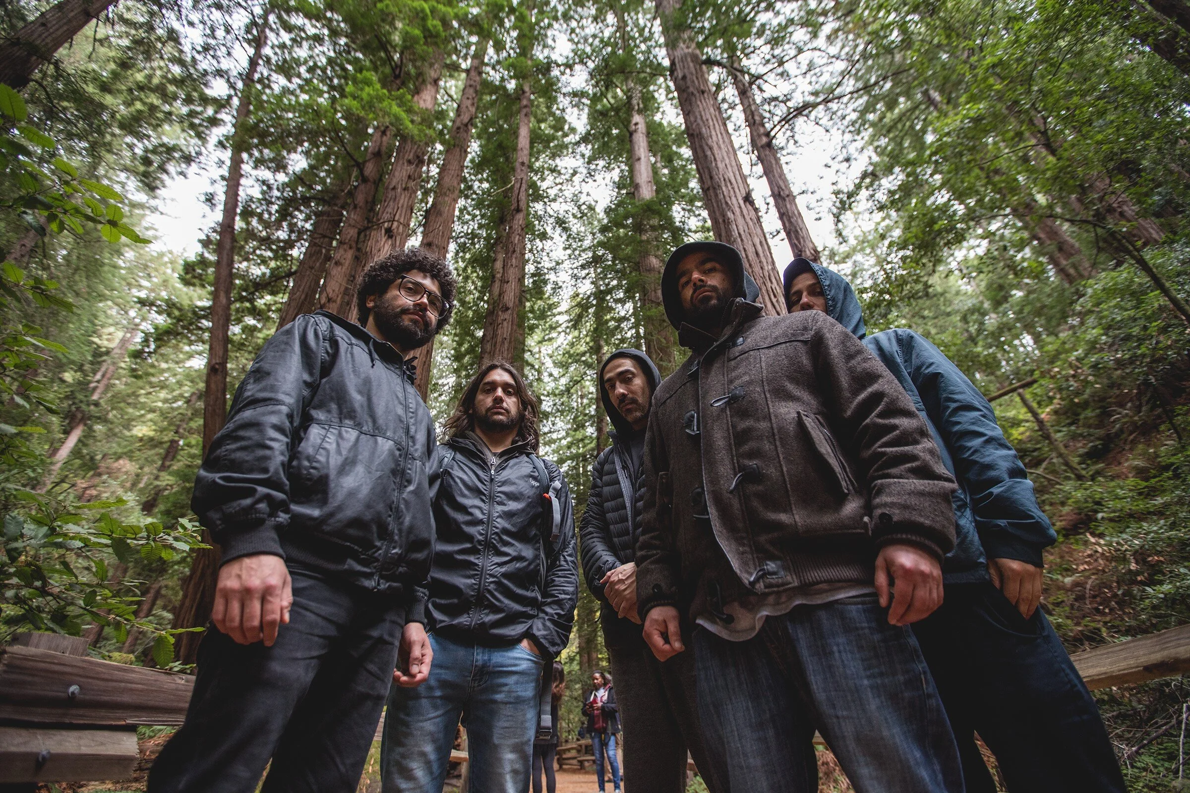 COMO ASESINAR A FELIPES  ESTRENA EL VIDEO DE SU MAS RECIENTE SENCILLO "HEMOS VUELTO DEL ABISMO" 