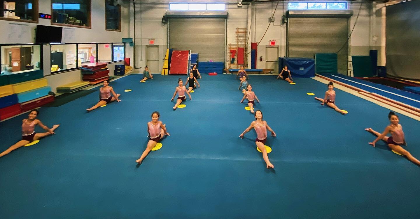 Check out our extremes and their beautiful splits! ⭐️Don&rsquo;t forget to check our website athleticedgeny.com/fallgymnastics to register for the 20 week fall session that runs from 9/8/2020-2/6/2020. Spots are still open and registration is rolling