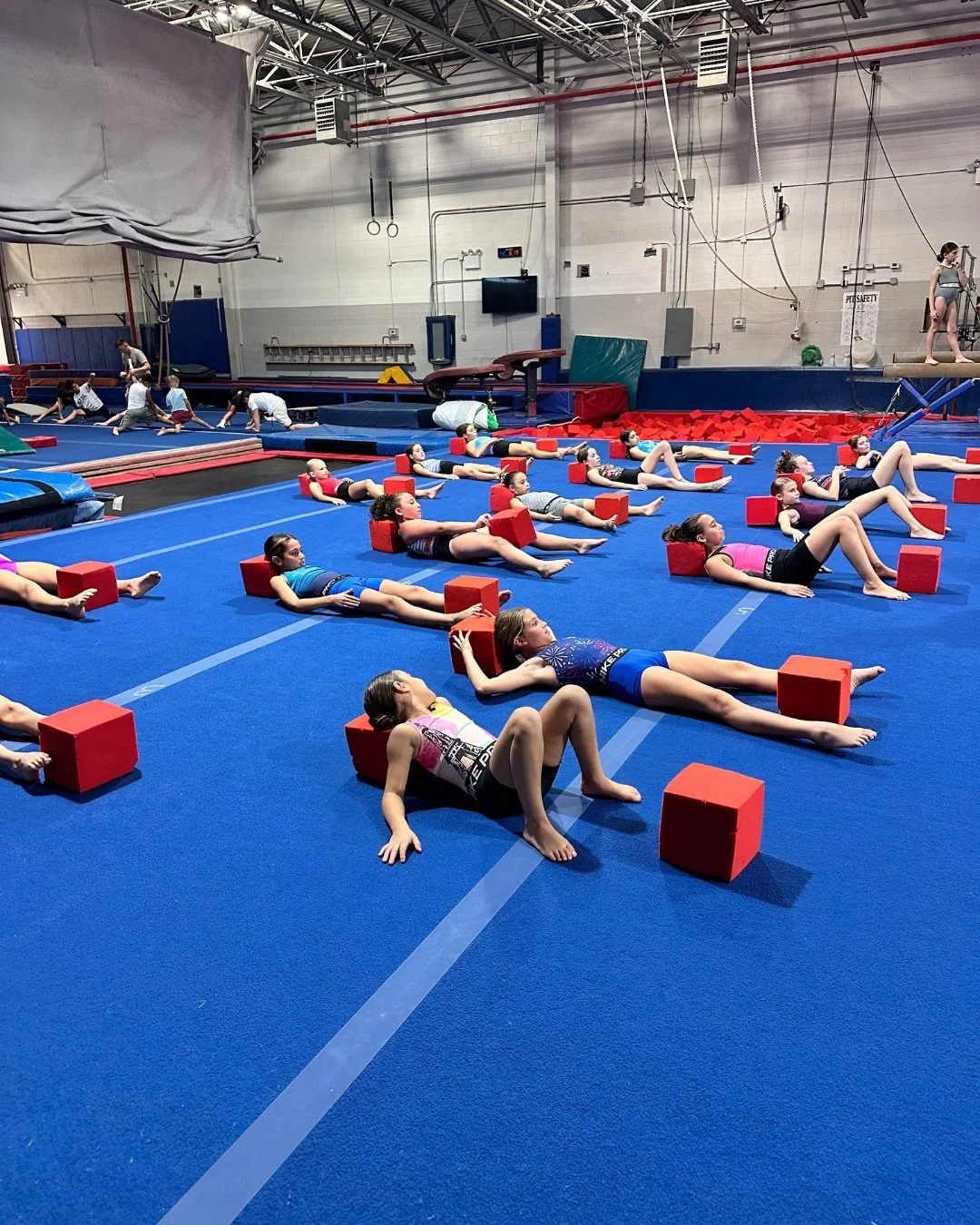 At Athletic Edge, we're all about more than just sports. Our 20 years of excellence have helped build champions on and off the field. Your child learns empowerment, self-belief, and life skills right here in Staten Island!

🌟 Sign up today at https: