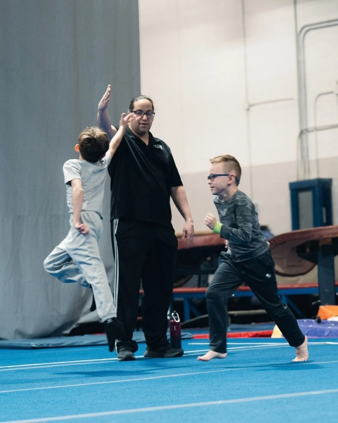 What matters most to us as coaches is that our athletes feel supported, enjoy the sport, and feel proud of how far they&rsquo;ve come, and we hope they carry those memories with them. ❤️

#athleticedgesportscenter #theedge #gymnastics #trainingcommun