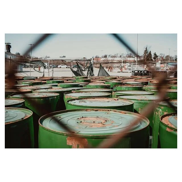 Trying to find photo inspiration during random walks near empty parking lots during quarantine episode 1: barrels
.
.
.
.
.
#canon #canonrebel #canonrebelt6s #canoncanada #canonphotography #24mm #24mmpancake #pancakelens #lightroommobile #mhpresets #