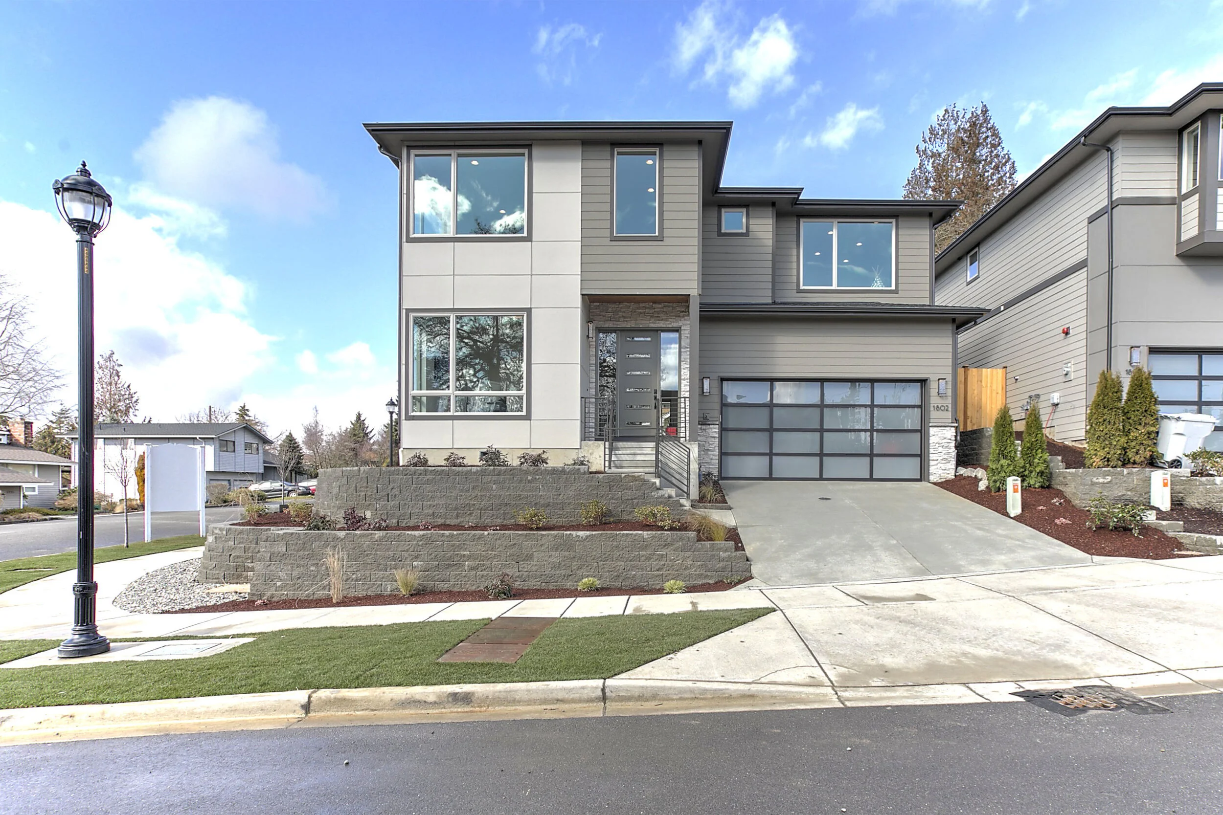 Southport - Renton