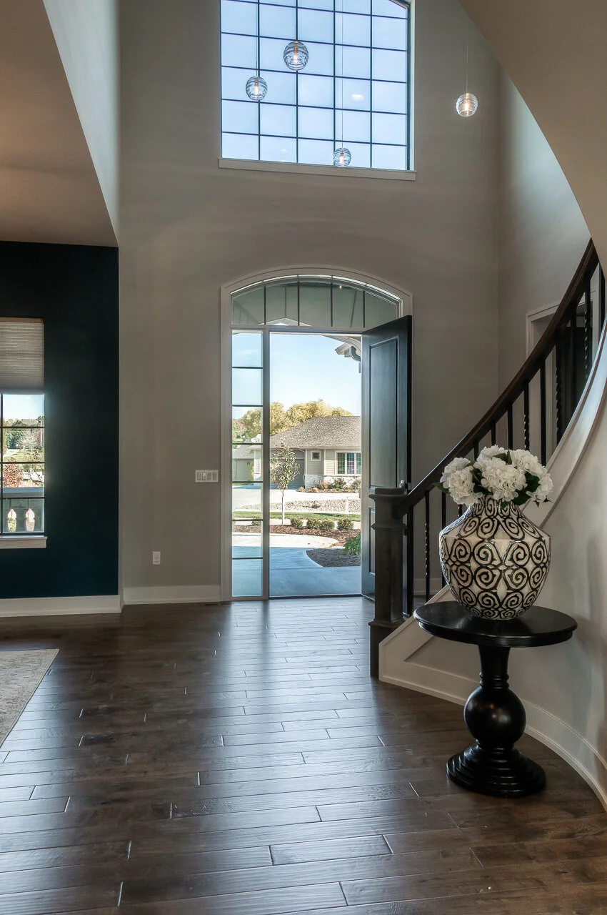 mls 16205 Sedona St 04.jpg