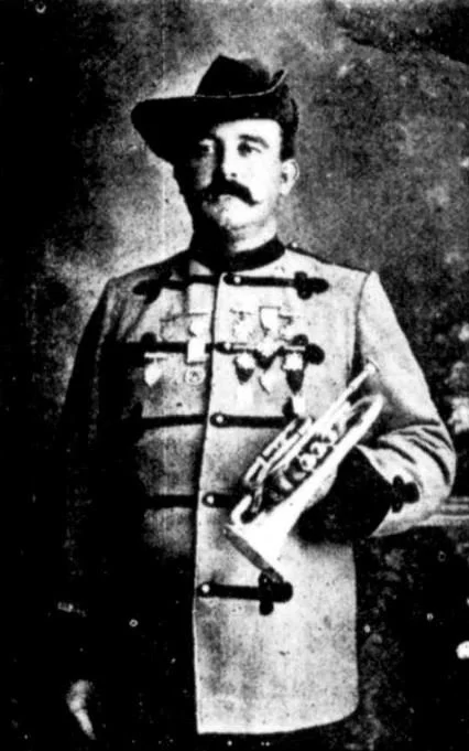 hugh 1909.JPG