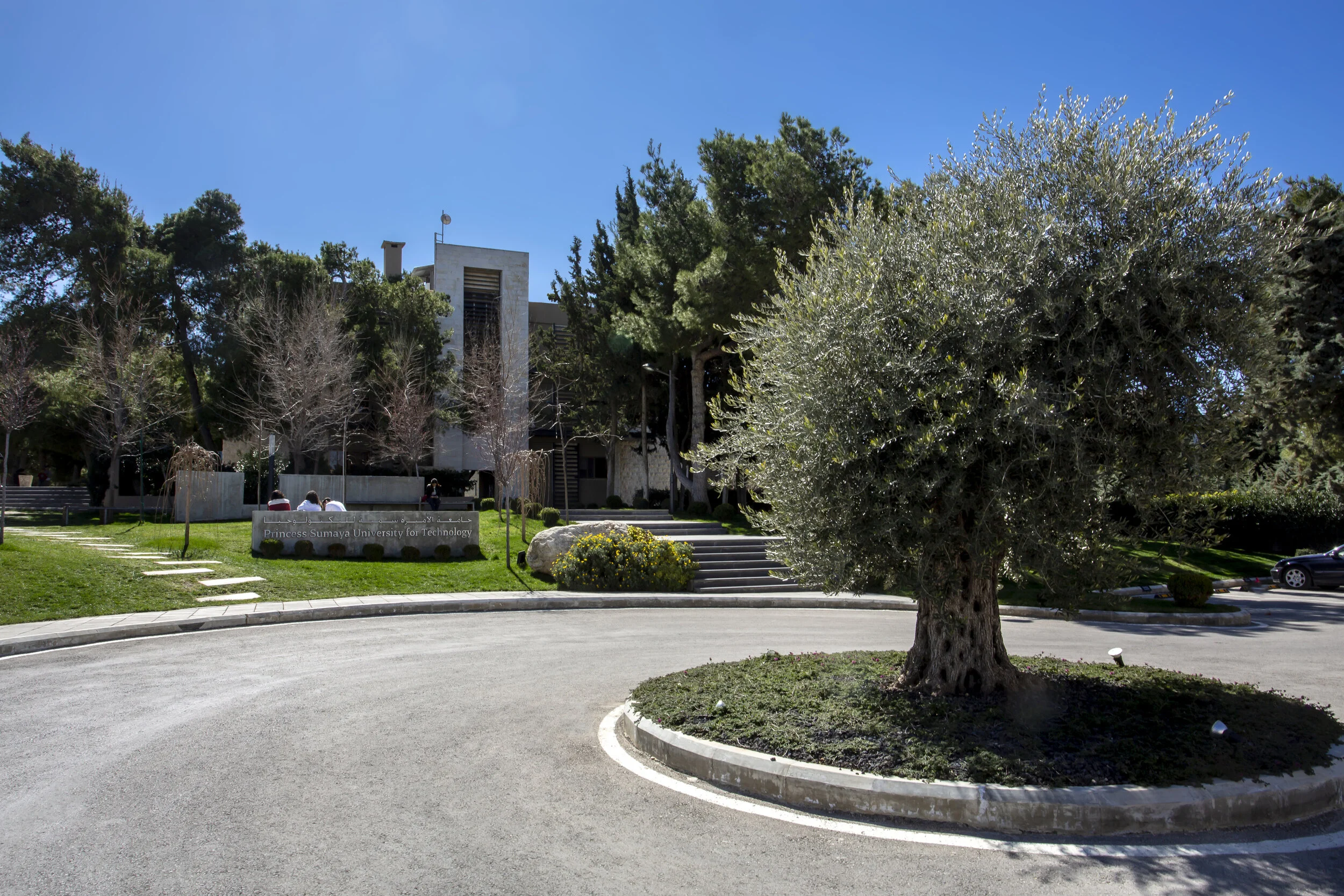 Princess Sumaya University For Technology tahhanbushnaq.com