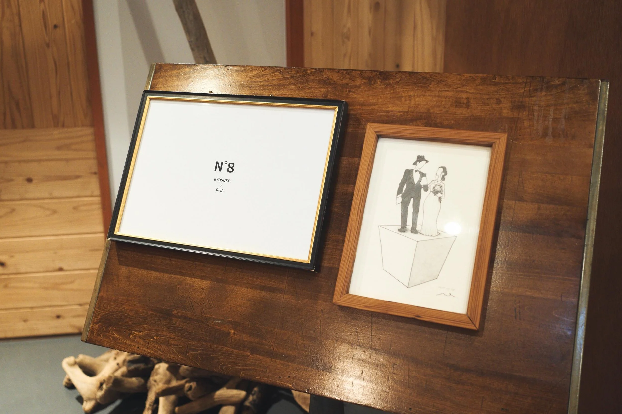_
concept：N&deg;8
⁡
おふたりの初めましては @marci.store さんの
テーブルナンバー8。
まさか年下の彼と付き合うことになるとは思ってもなかったあの日。
⁡
末広がり、無限大、永遠という意味合いのある数字と出会いのあの日から
おふたりのコンセプトが決定。
そんな思い出の場所で前撮りのプロデュースもさせていただきました◎
（その投稿は後ほど🕊）
⁡
一緒に時を刻もう！と新居に飾る時計のサプライズプレゼントや
兄弟とお色直し退場をしたり
ジェンダーリビールバルーンでの