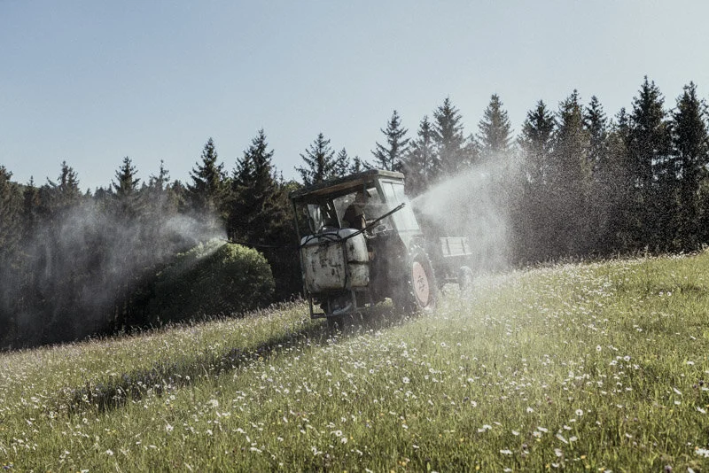  #bauer #farmer #demeter #bio #bioland #biodiversität #biodiversity #fotoreportage #reportage #leica #hasselblad #fotograf #photographer #dokumentation #fotodokumentation #fotografie #baden-württemberg #bw #agenturblumberg #nachhaltigkeit #natur #lan
