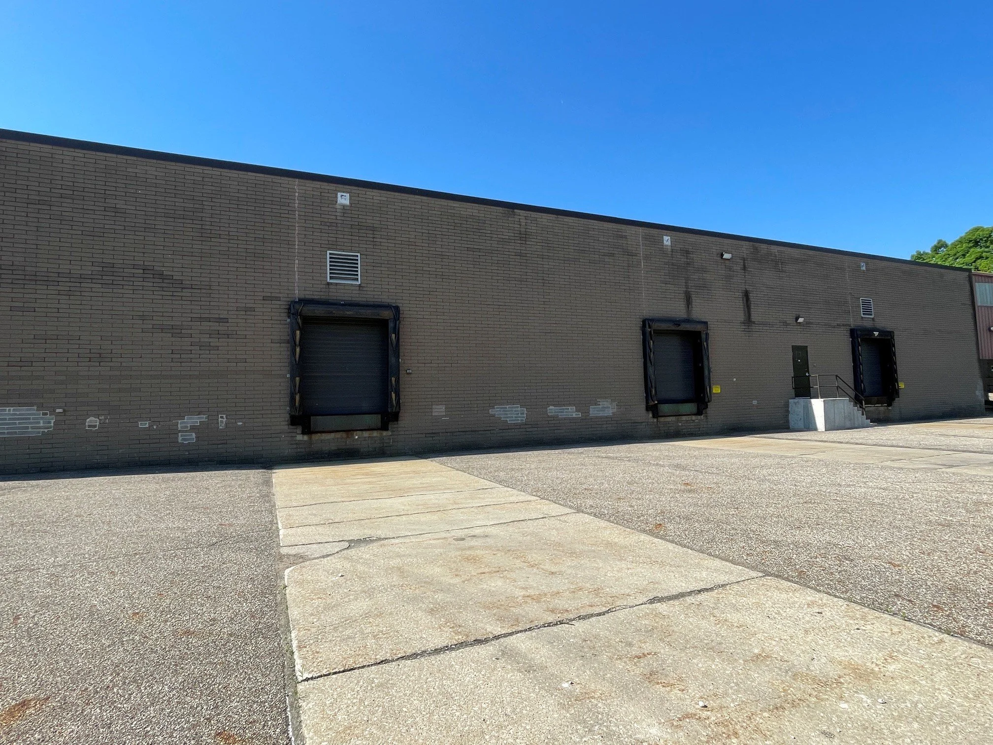4670Allen5-Exterior.jpg