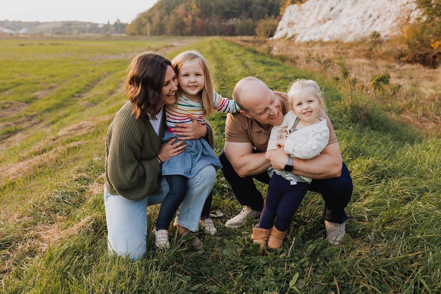 Thank you to the super talented @dave_and_pring for knocking our family photos out of the park!!! We couldn&rsquo;t love them or these photos more (and these are just some of the previews)! ❤️