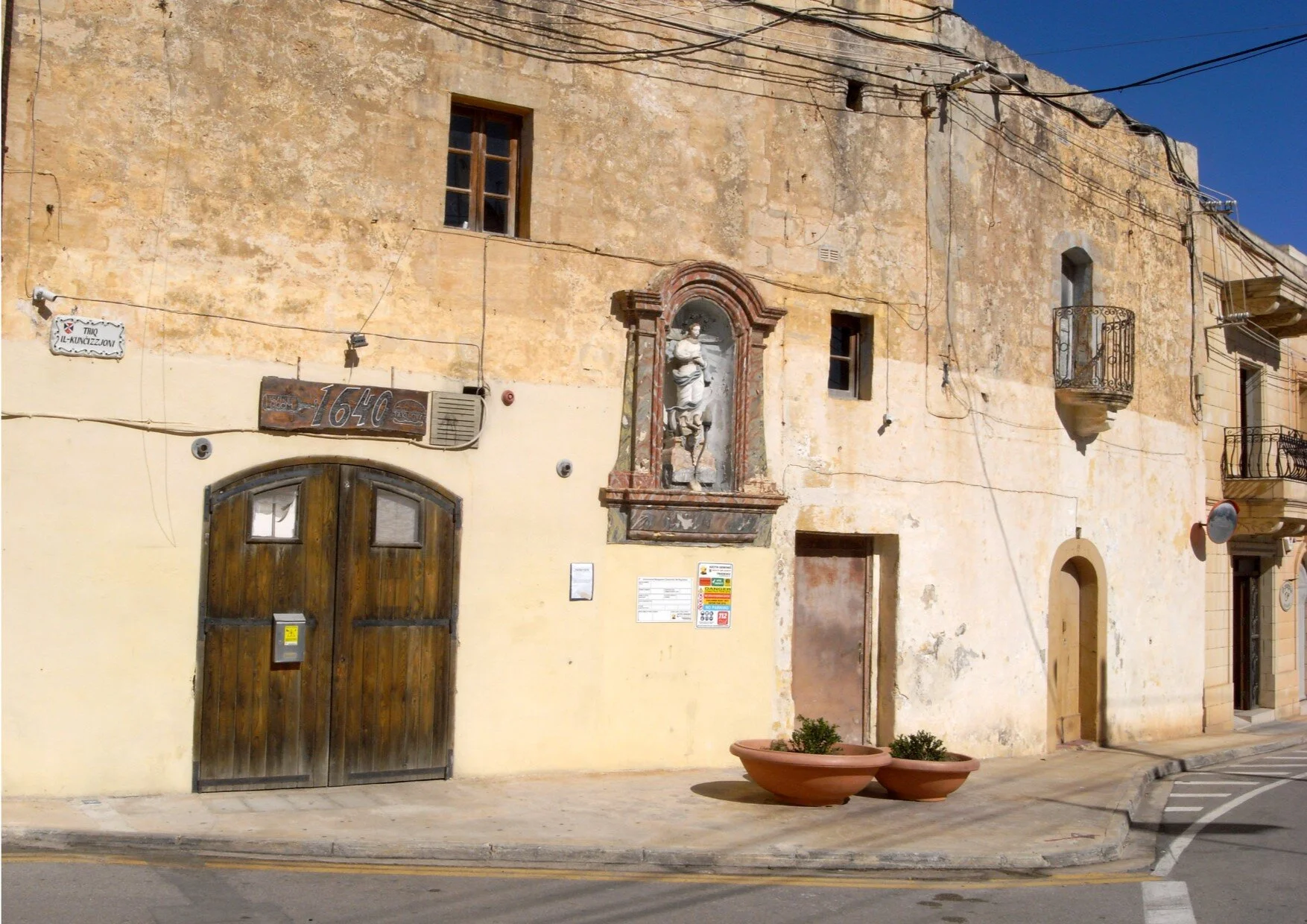 Triq il-Kuncizzjoni (Immaculate Conception Street)