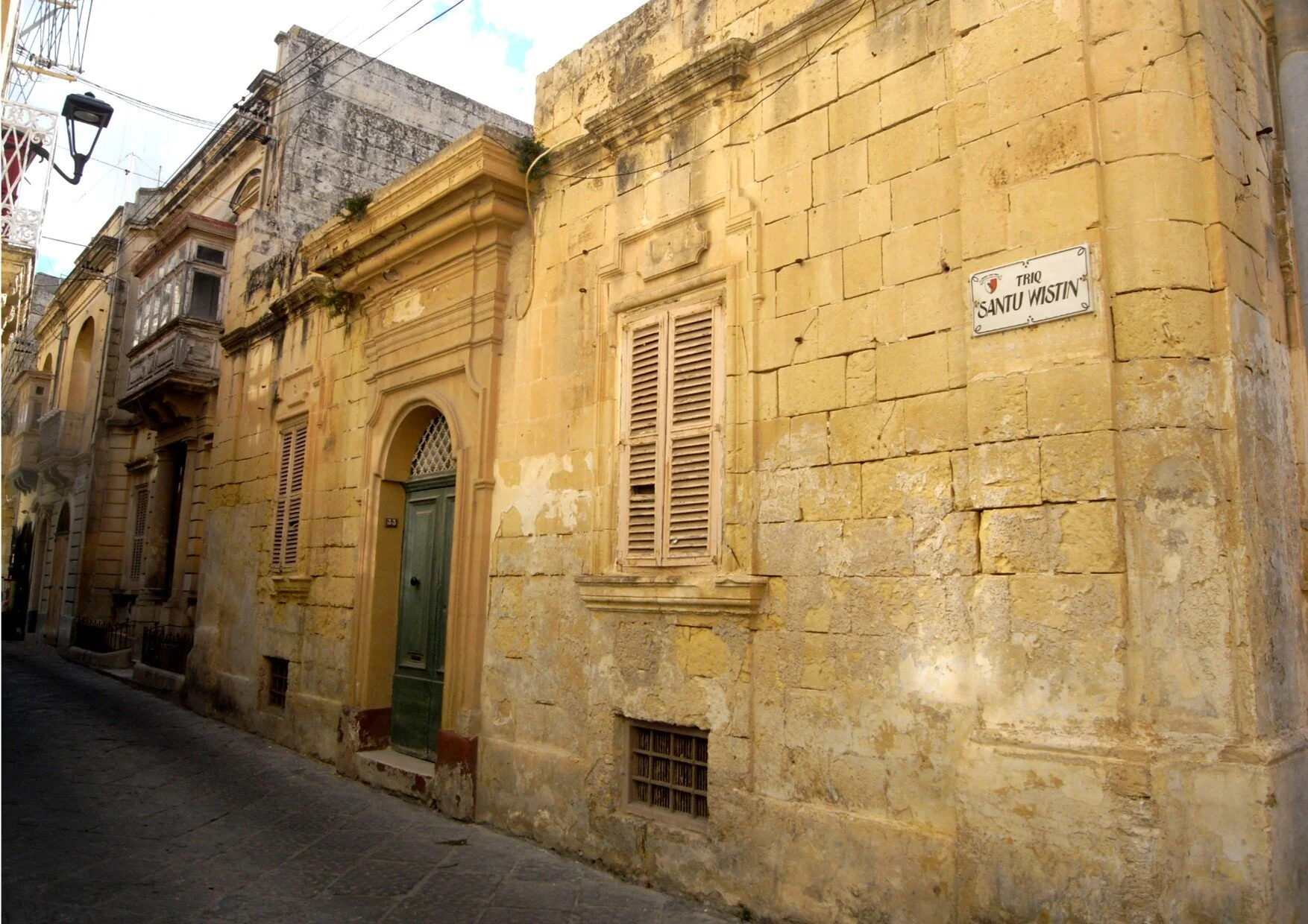 Triq Santu Wistin (St Augustine Street)
