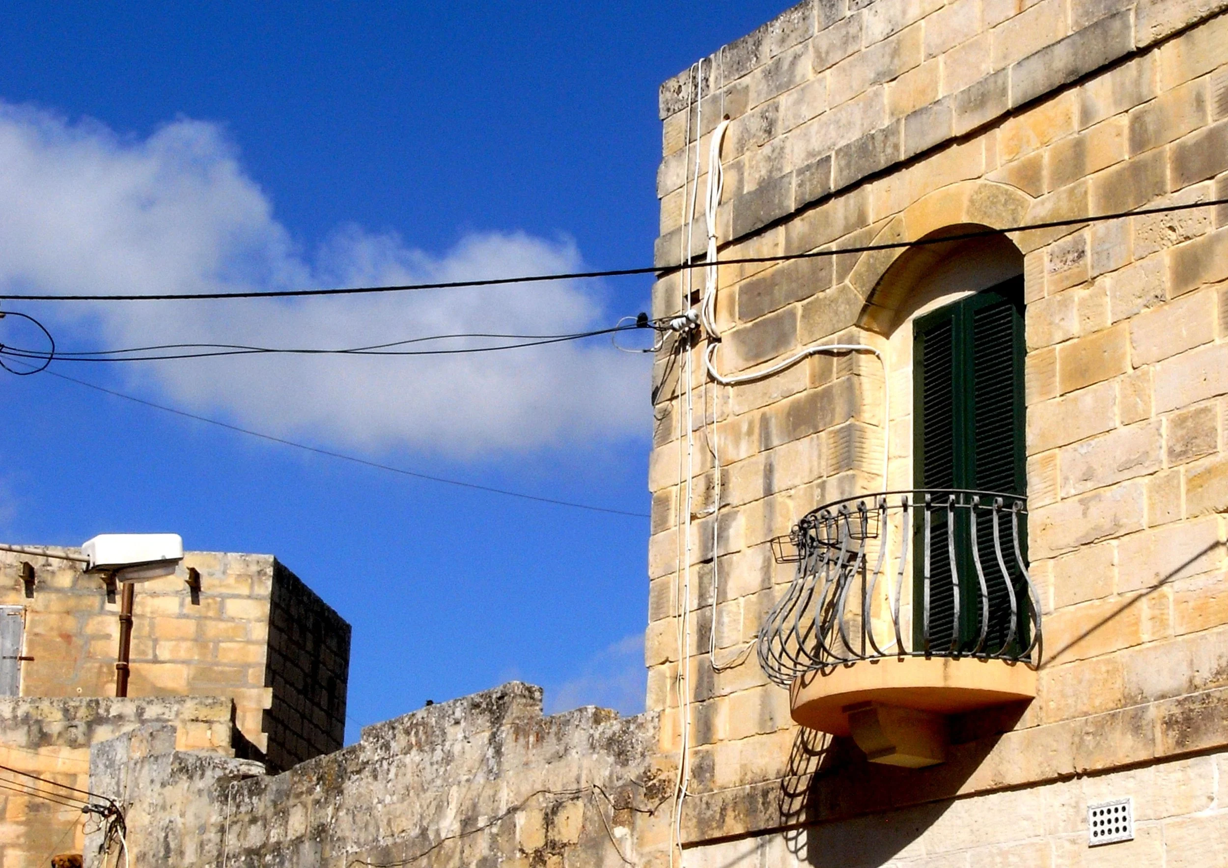 Triq San Leonardu (St Leonard Street) 
