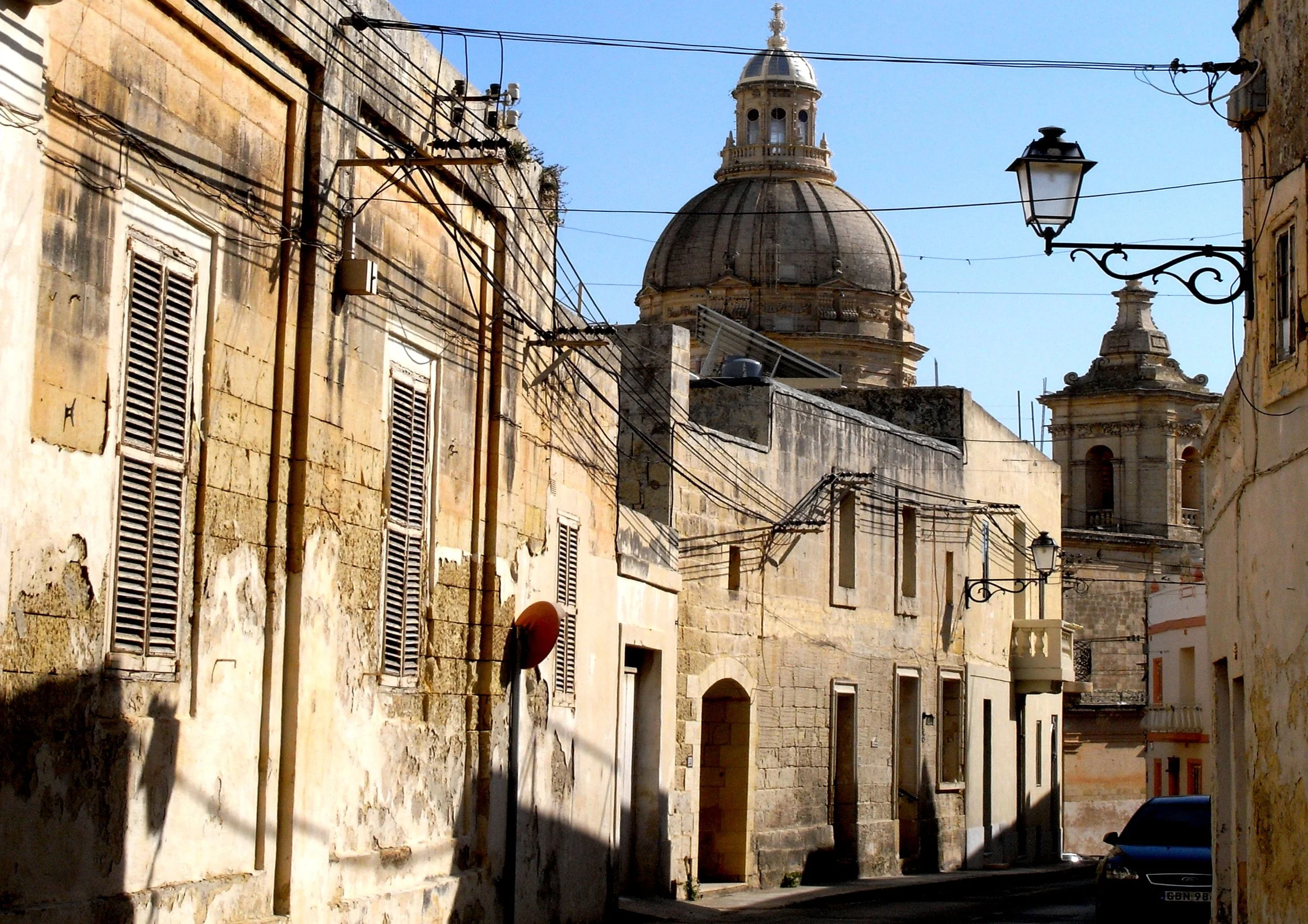 Triq il-Parocca (Parish Street)