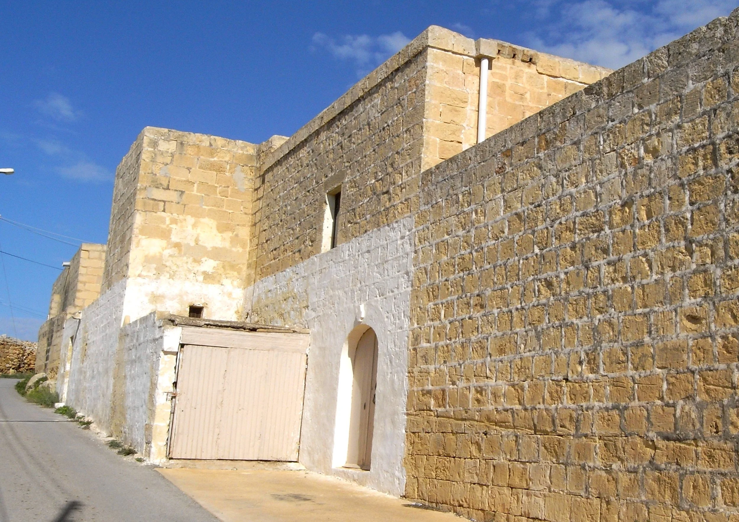 Triq il-Vittmi tan-Nar Zrieraq