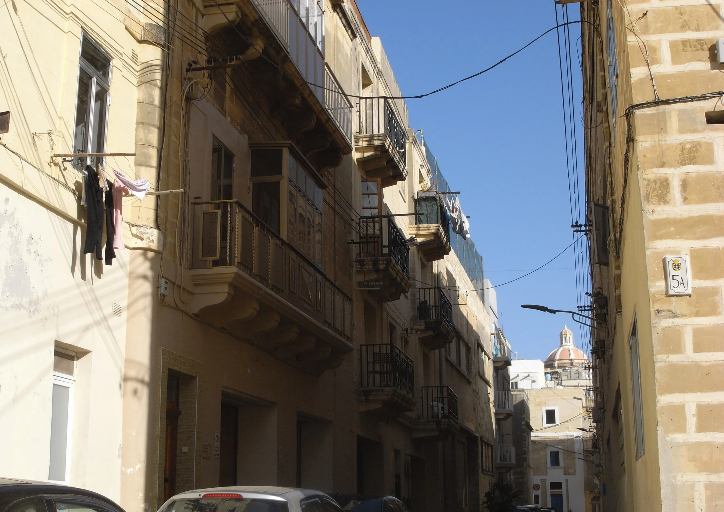 Triq D' Homedes (Homedes Street)