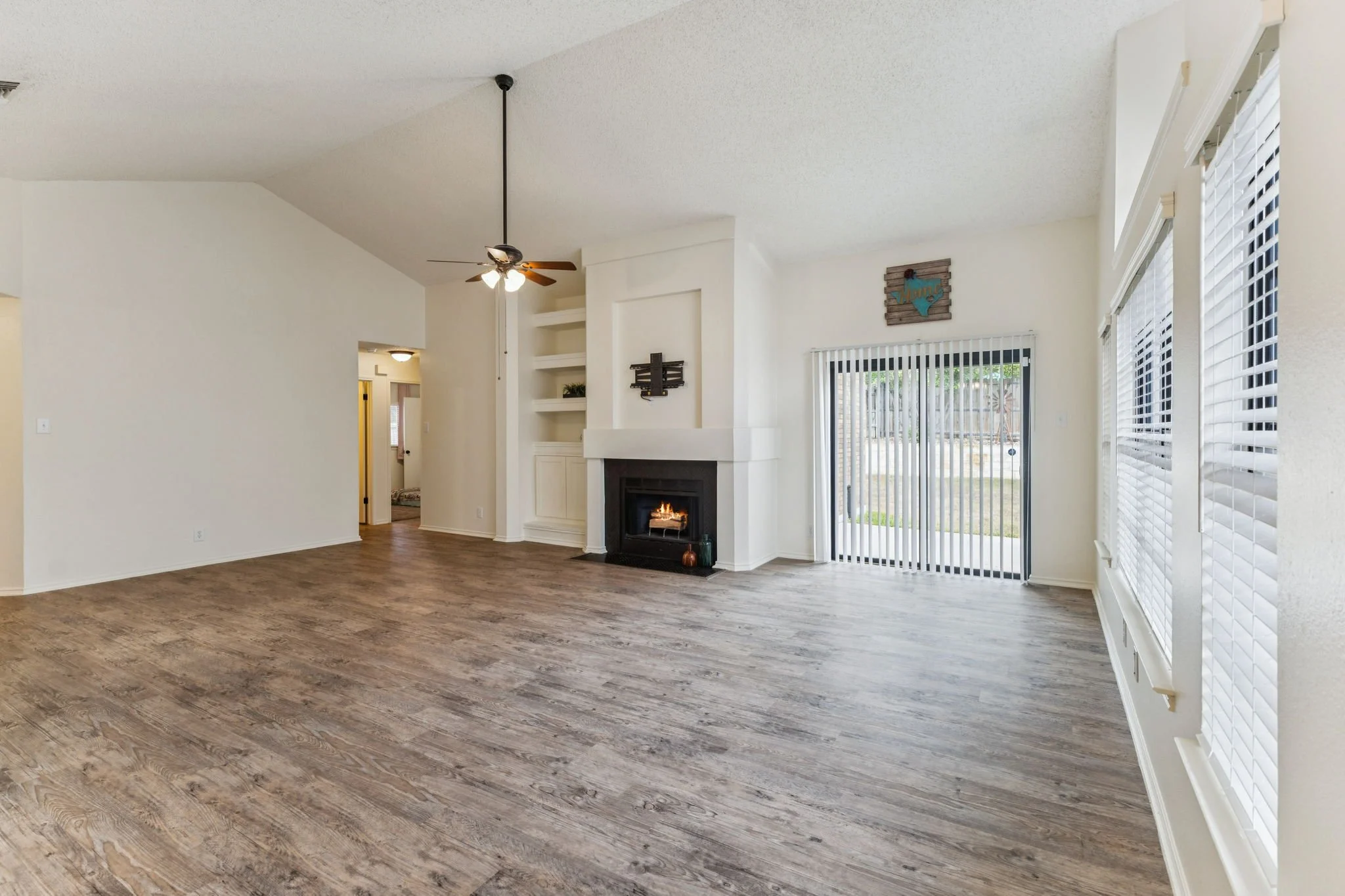 7009 Jefferson Ridge - 017.jpg