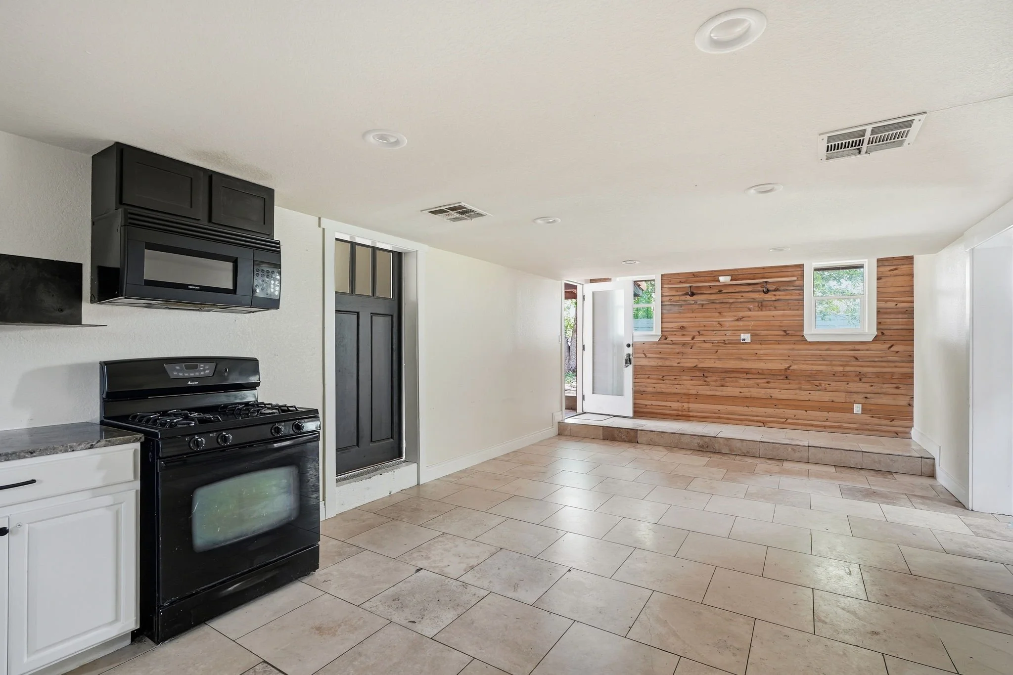 29-web-or-mls-untitled-10.jpg