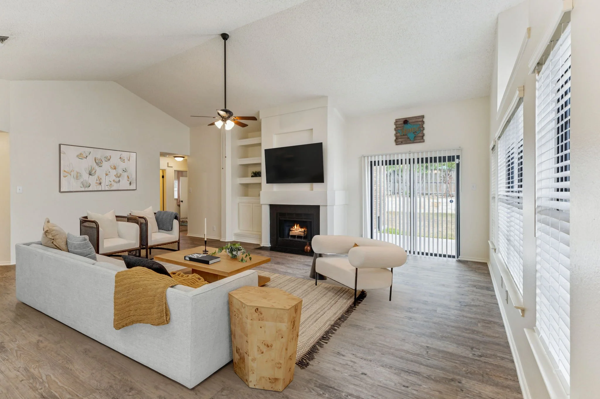 7009 Jefferson Ridge - Living Room.jpg