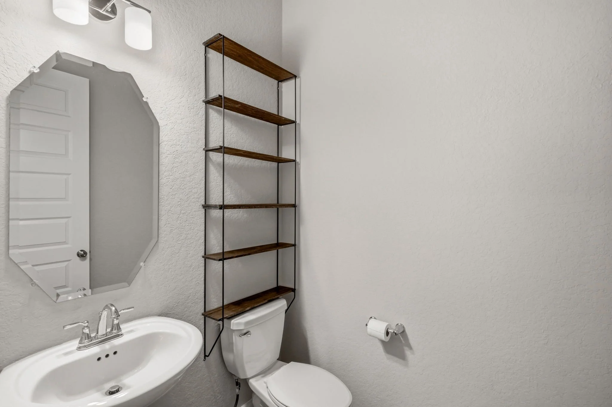 26-web-or-mls-31814 Acacia Vista-27.jpg