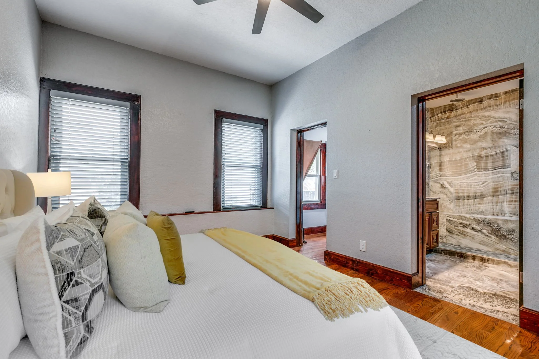 6-web-or-mls-1520 Virginia Blvd-Bedroom.jpg