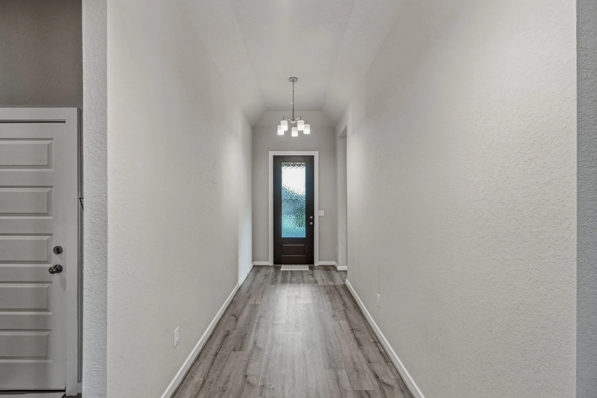 8-web-or-mls-31814 Acacia Vista-40.jpg