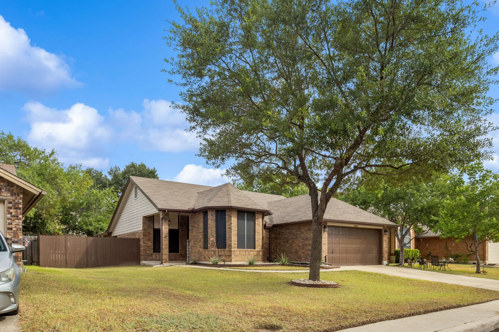 7009 Jefferson Ridge - 003.jpg