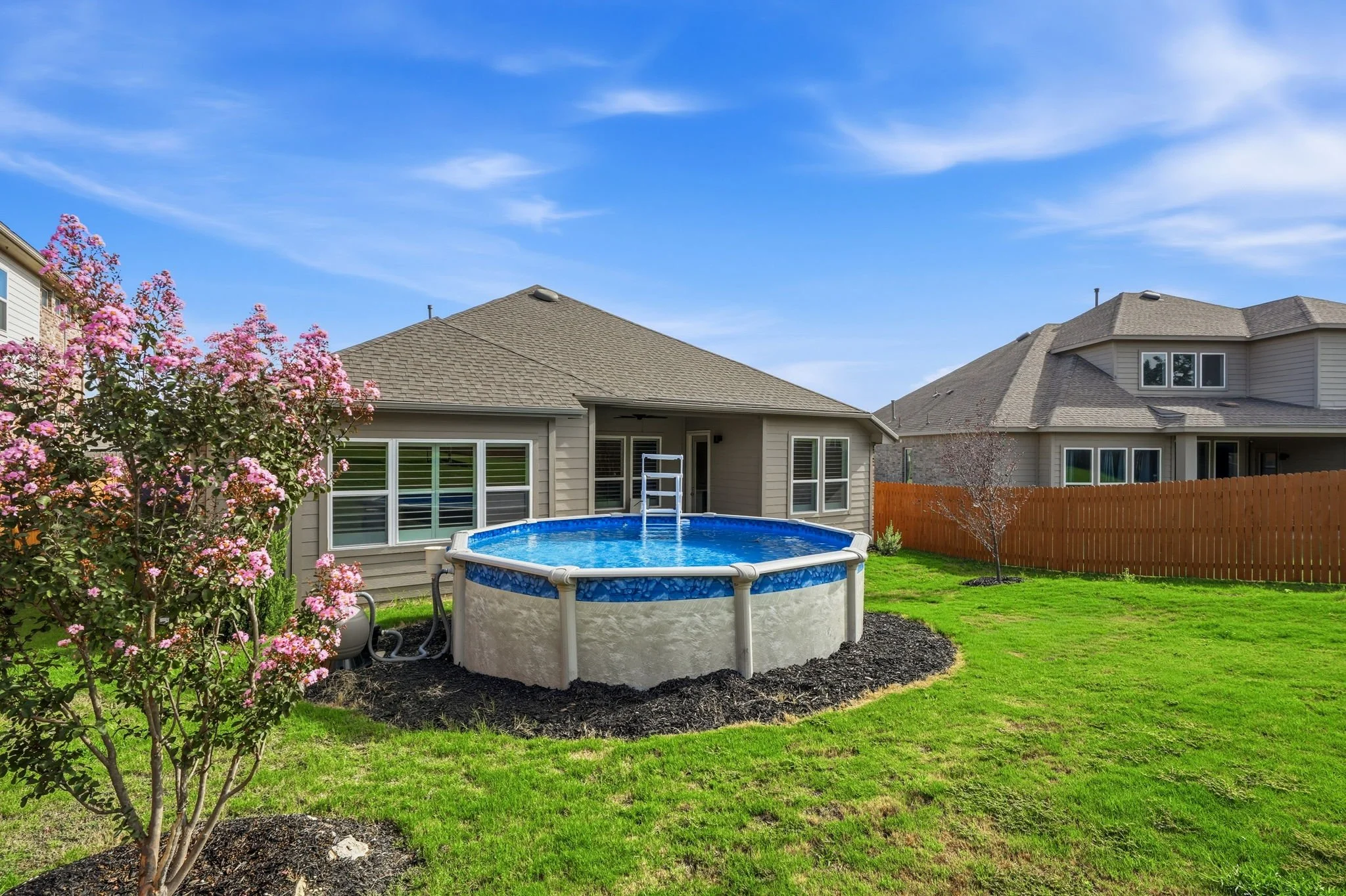 41-web-or-mls-31814 Acacia Vista-34.jpg