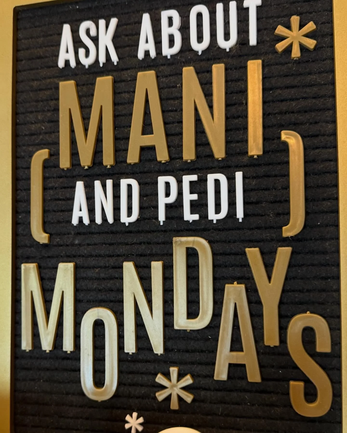 MANI (and pedi) MONDAYS at The Rosefinch Spa. Starting April 6, get 10% off nail services (excl. add-ons) every Monday at the Rosefinch Spa. Book through the Vagaro or text/call the front desk.  #manipedi #localspa #mani #pedi