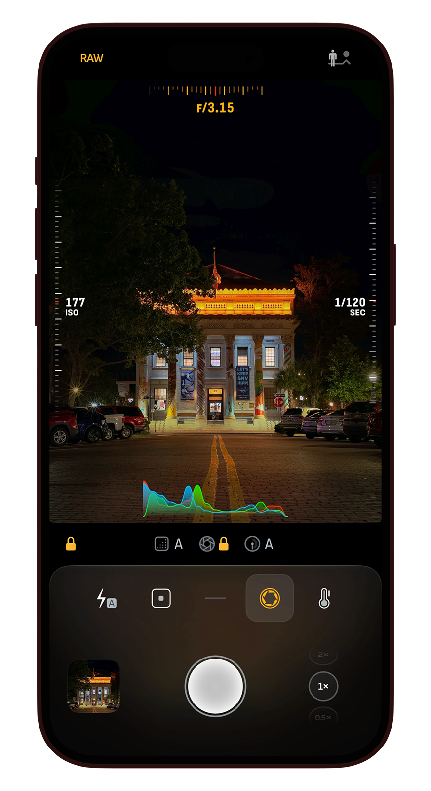Camera M variable aperture control on iPhone 18 Pro.