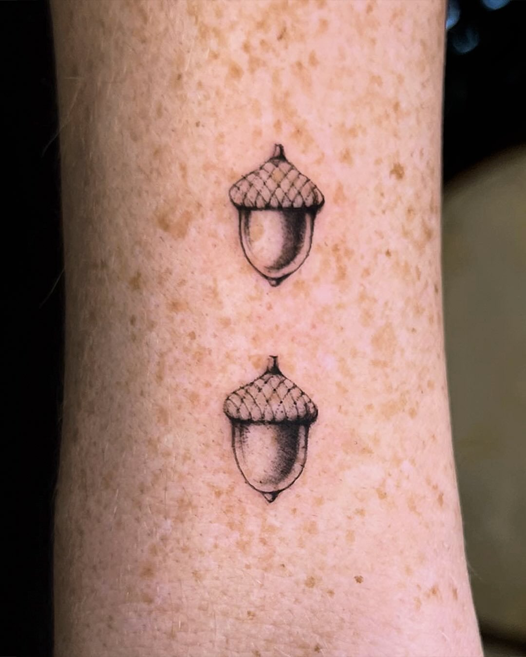 Just lil ol&rsquo; acorns for the fall ✨ 🐿️ exploding with cuteness! Thank you for such a fun one, Christie! Sometimes I work on such large projects that I forget about the smallest ones that bring the most delight! Little pockets full of sunshine ☀