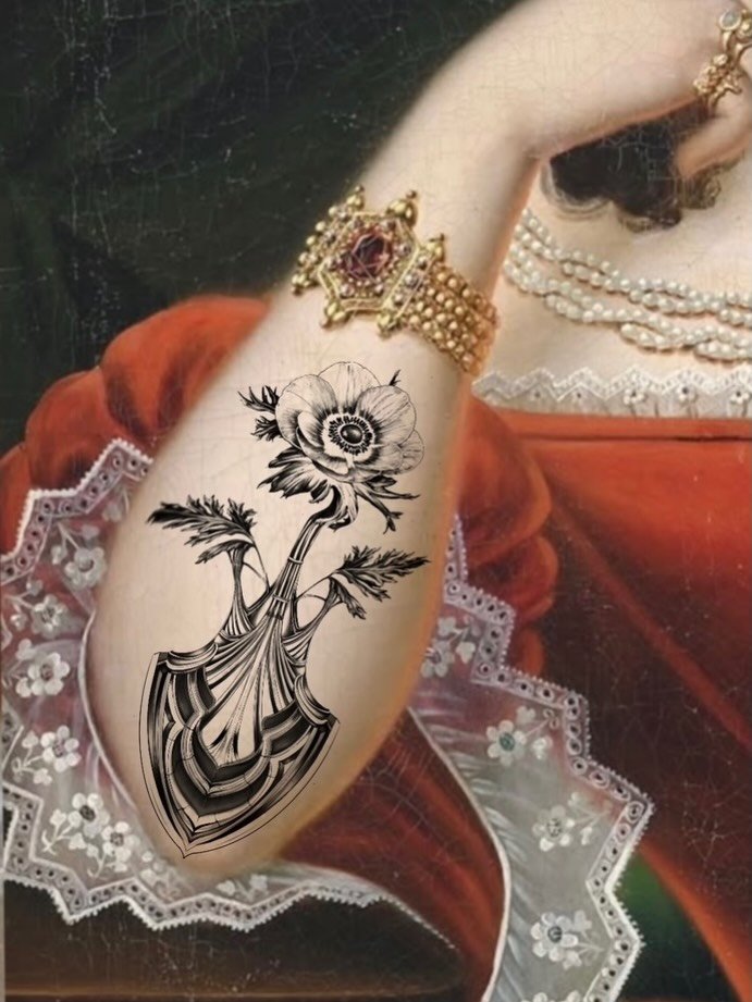 𝑨𝑽𝑨𝑰𝑳𝑨𝑩𝑳𝑬 🌹An arched poppy flornament

Timeless and serene, an amulet of protection and a talisman to imbue goodness as we walk into this firey year of the horse! Loving this architecture and floral fusion and stewing with more ideas&hellip