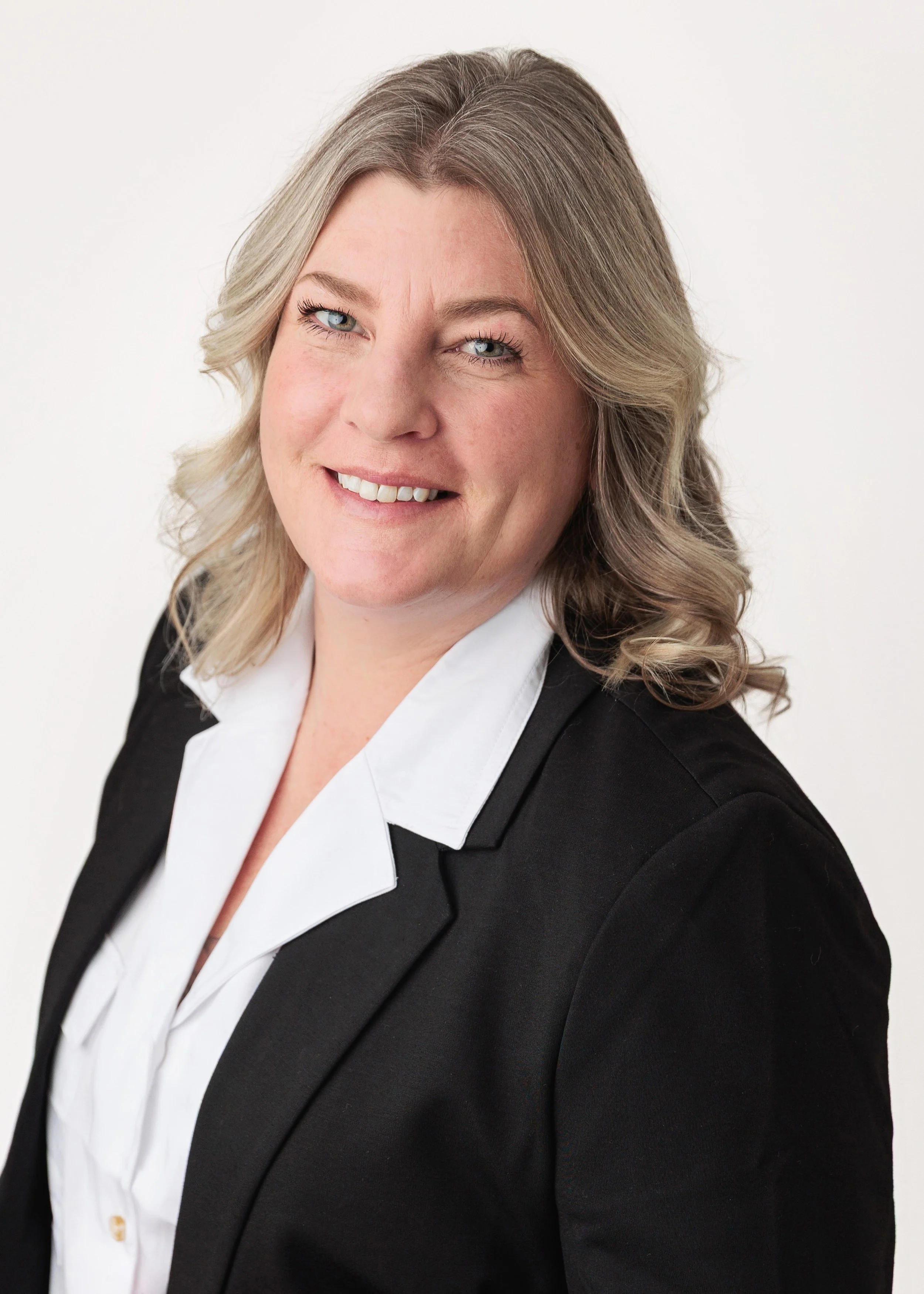 Simple, Modern Head Shots for Local Professionals &amp; Business Owners in Owen Sound and Grey-Bruce