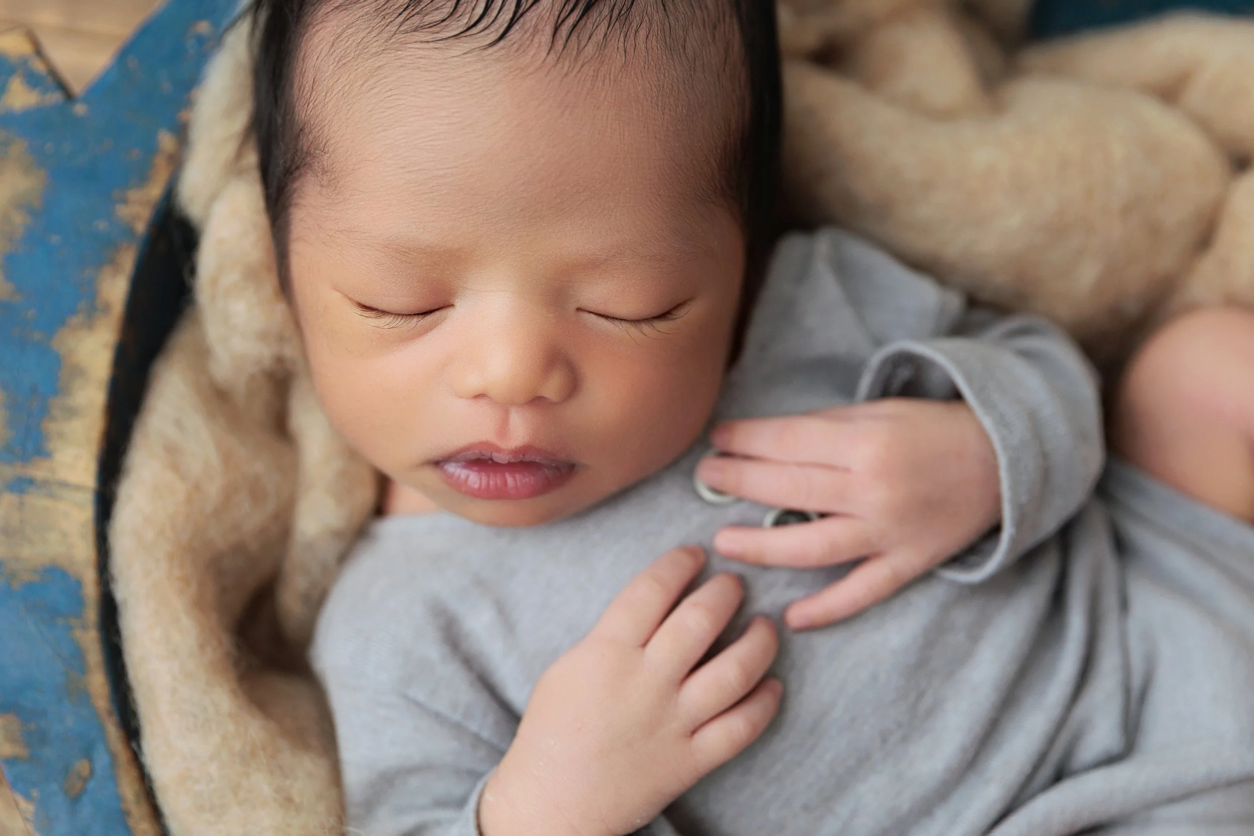 New Baby on the Way? FAQ about Newborn Sessions, Answered