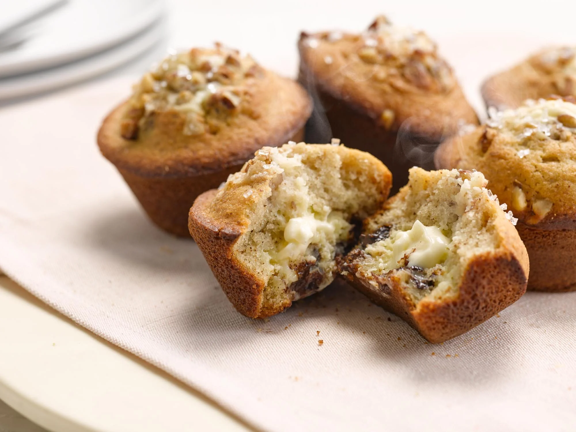 Cream Filled Banana Cupcakes 055_RT.jpg