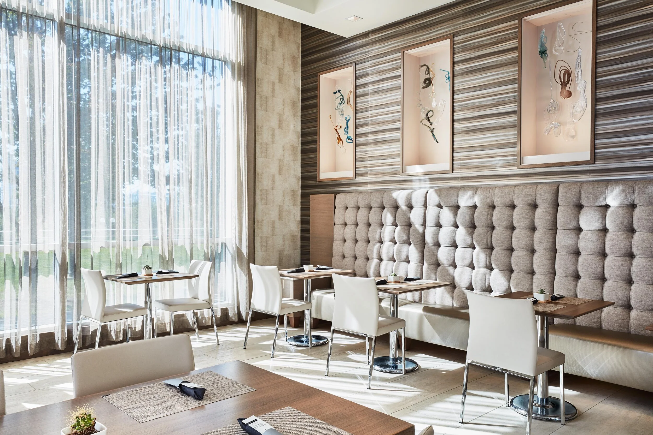 WHI-ACH kitchen wide daylight.jpg